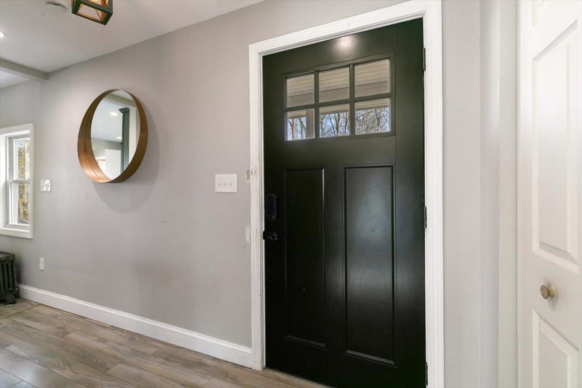60 Town Farm Rd, Salem, NH 03079
