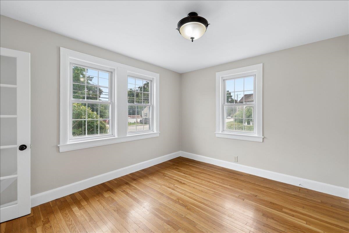 717 S Main St, Manchester, NH 03102
