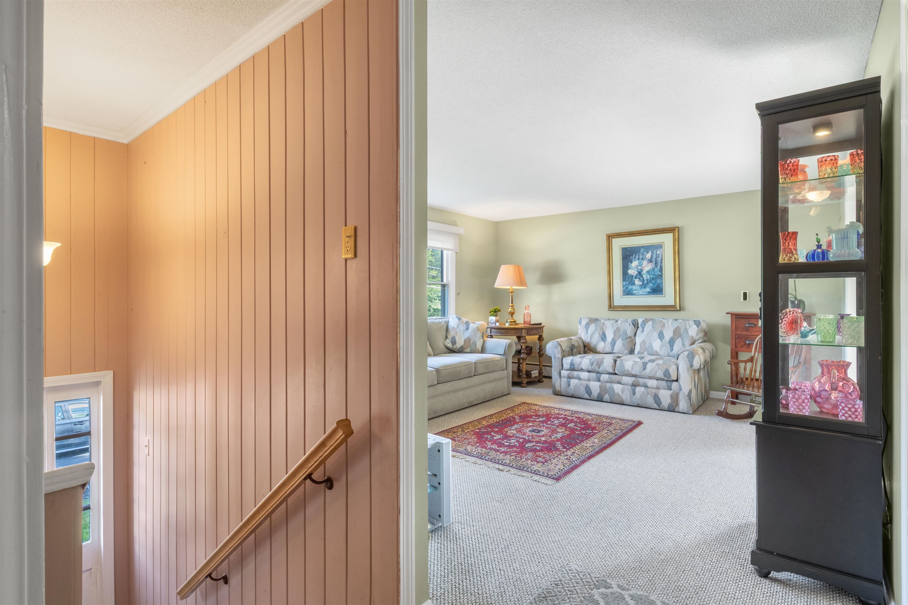 77 Knox Marsh Rd, Dover, NH 03820