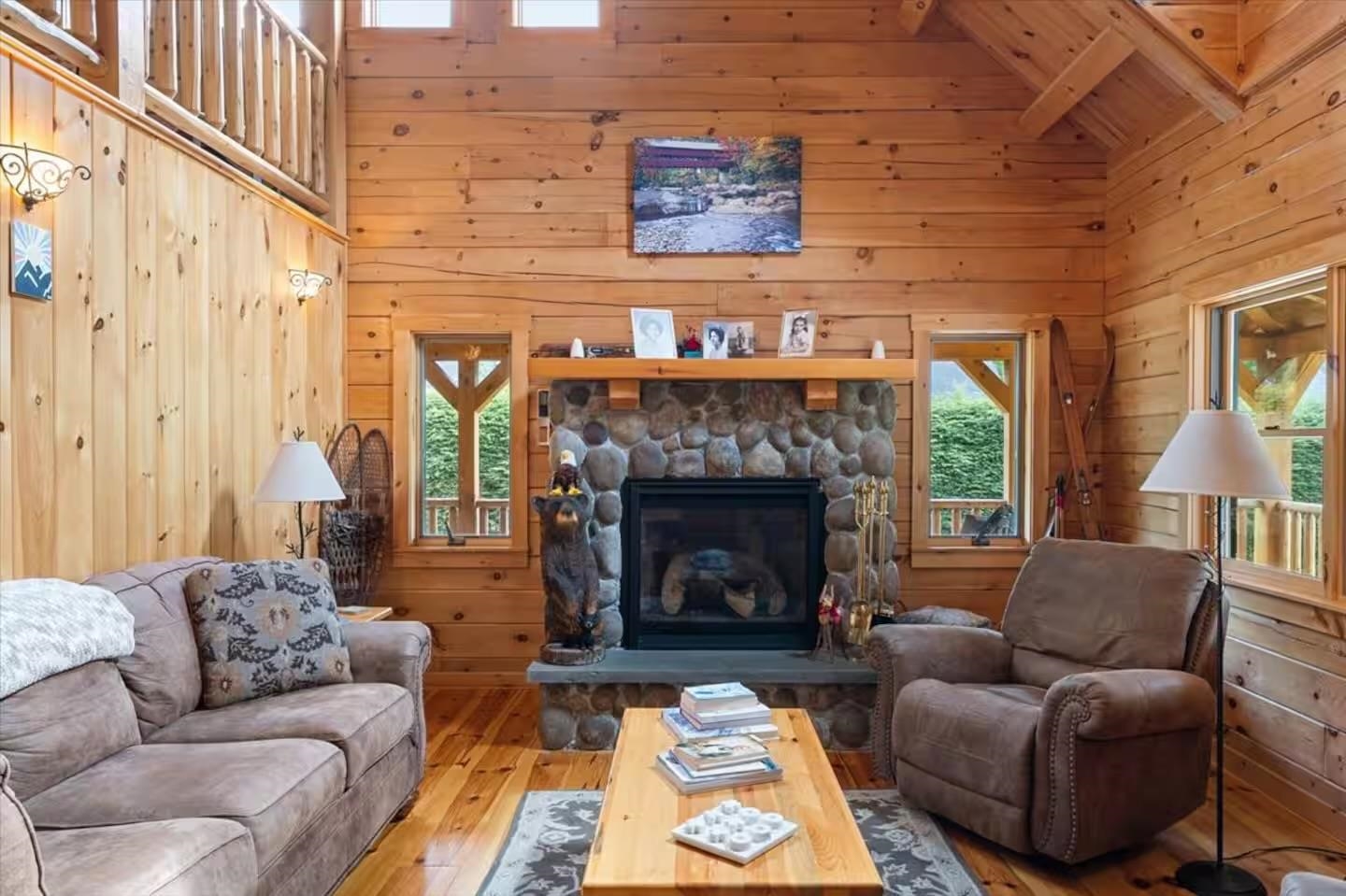 4 Boyle St, Lincoln, NH 03251