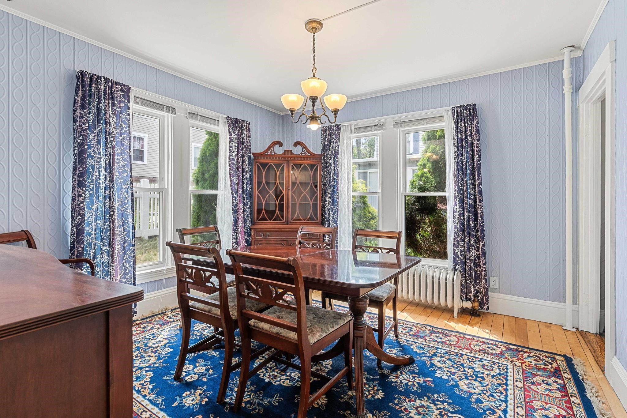 17 Cliff St, Somersworth, NH 03878