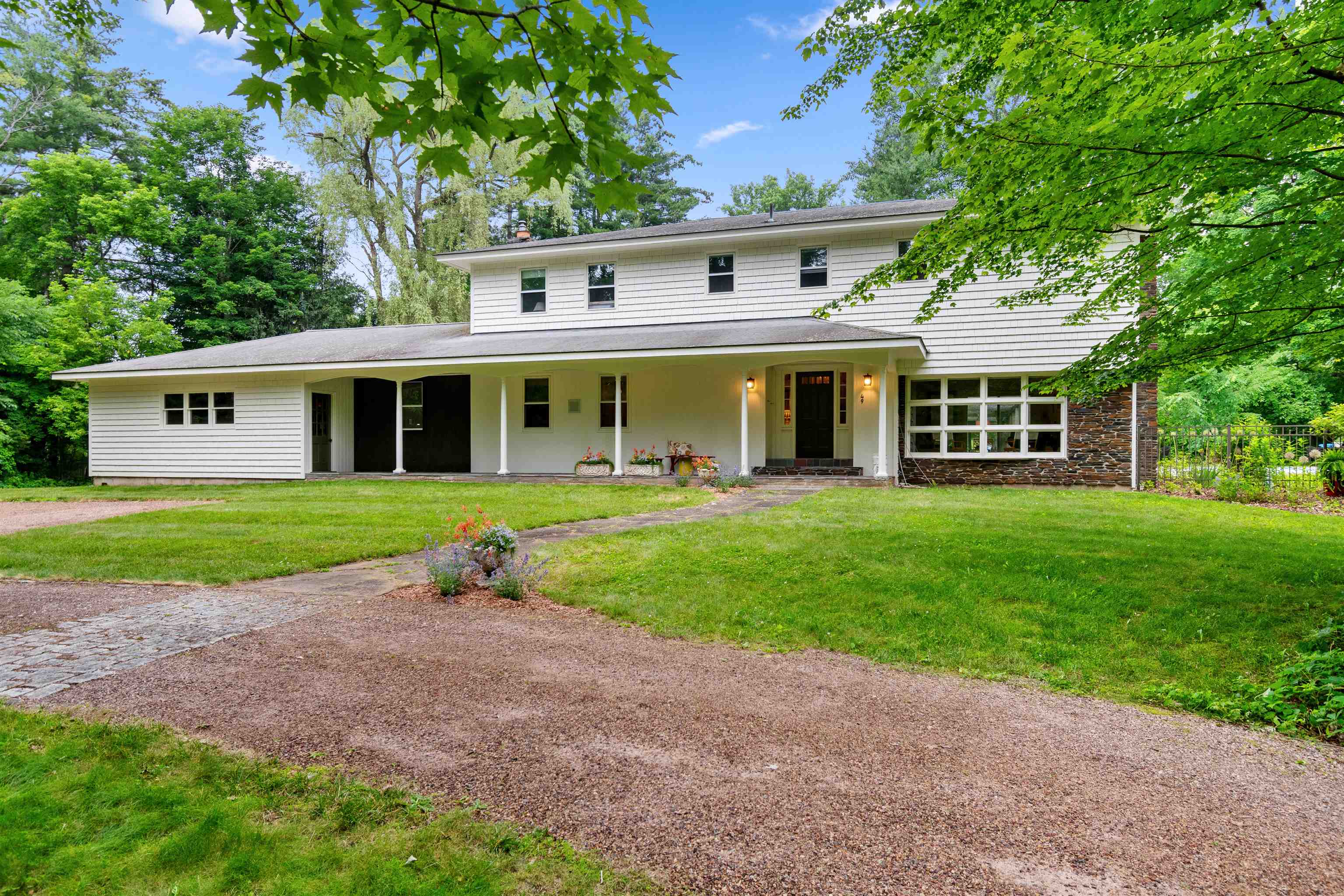 Photo 2 of Single family home for sale at 49 Shady Ln, Williston, VT 05495 | MLS# 5098730 | Listing updated on 2026-10-06