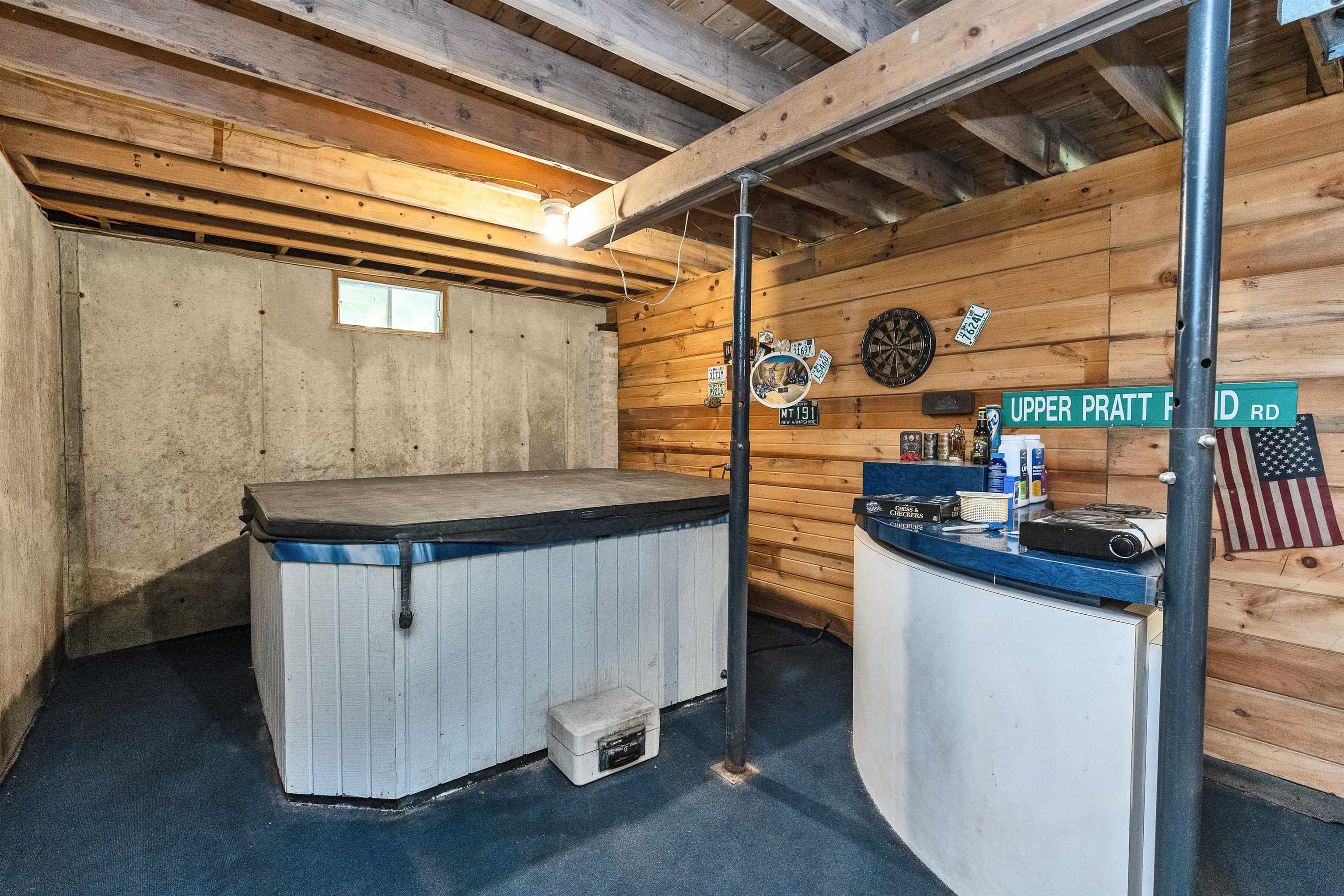 135 Upper Pratt Pond Rd, New Ipswich, NH 03071