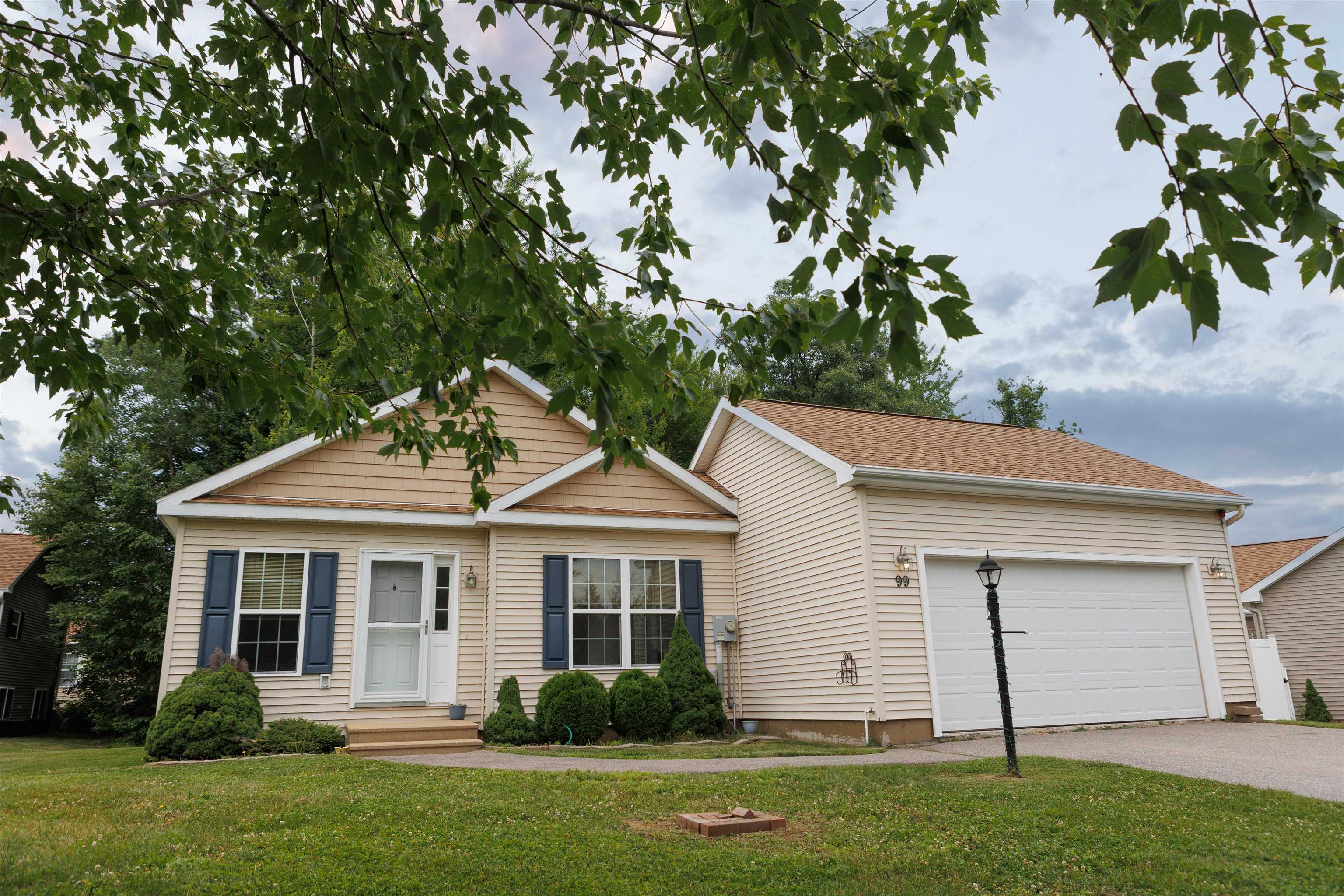 99 Sarasota Ln, Laconia, NH 03246