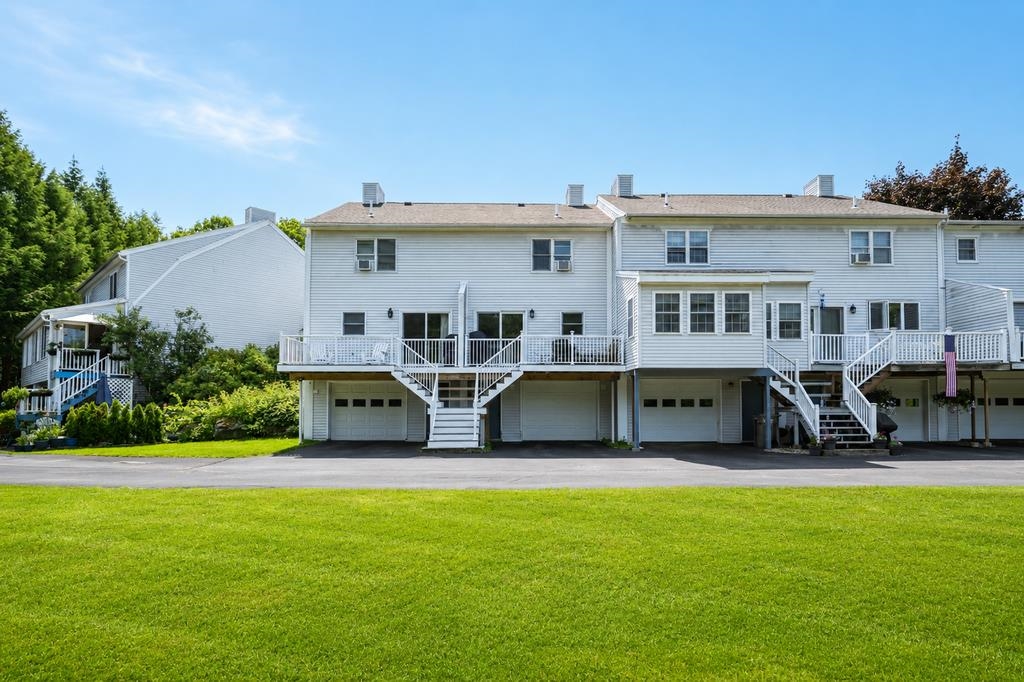 320 Portsmouth Ave, Greenland, NH 03840