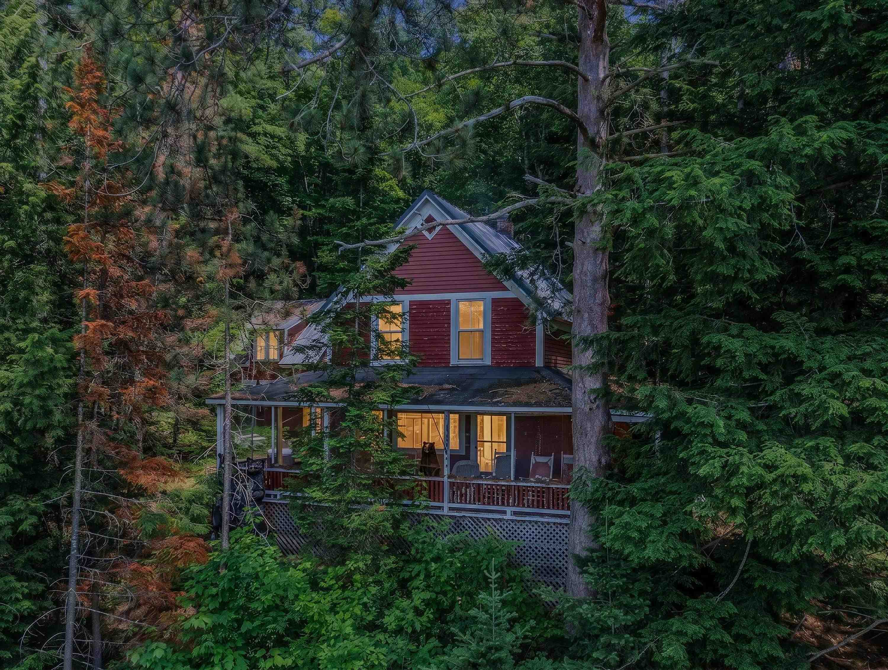 425 Partridge Lake Rd, Littleton, NH 03561