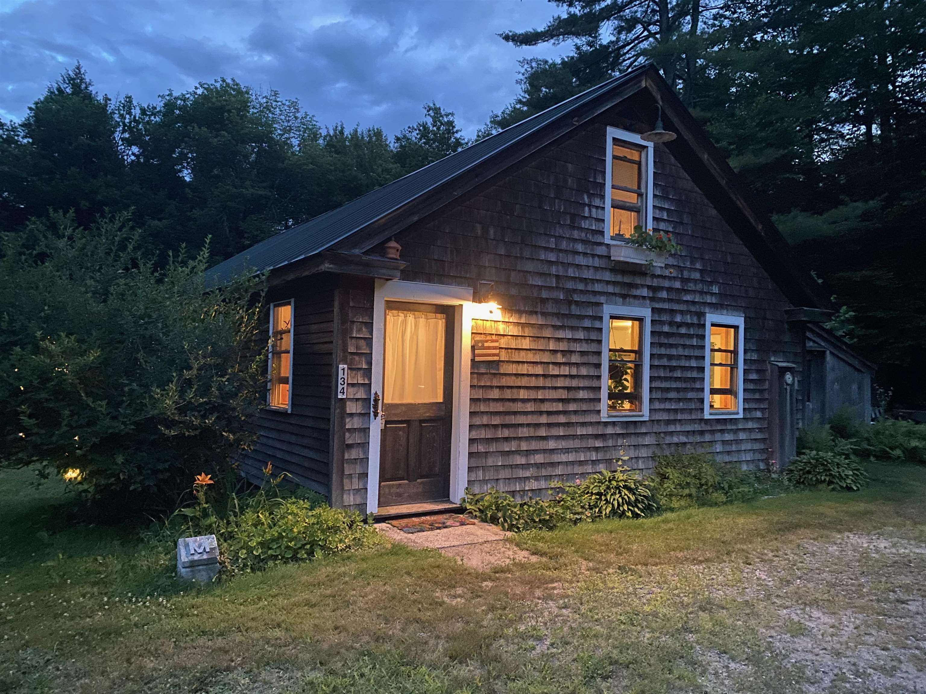 134 Hannah Rd, Sandwich, NH 03259
