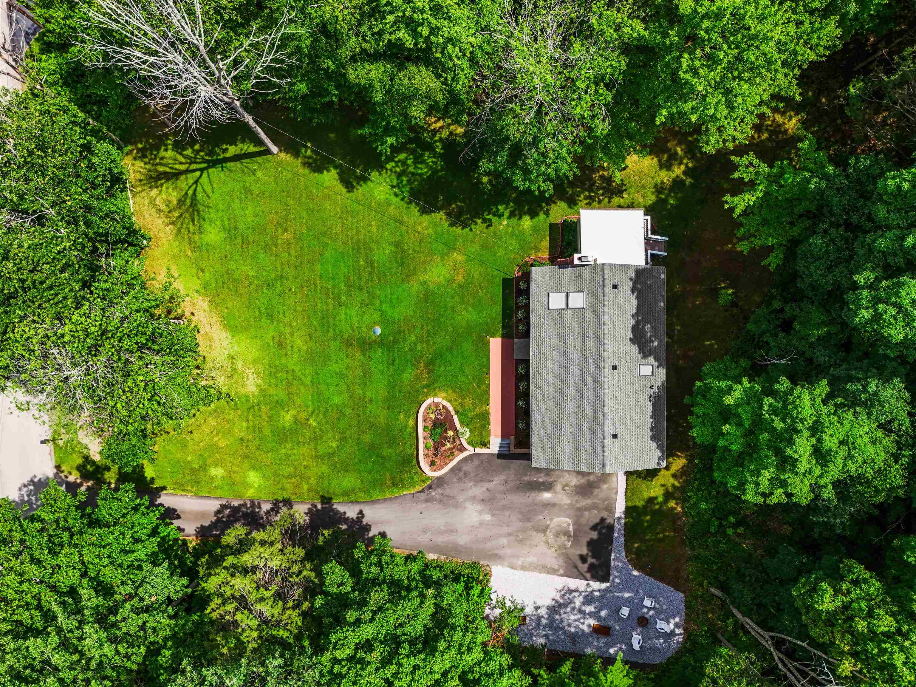 20 Hawkview Rd, Hudson, NH 03051