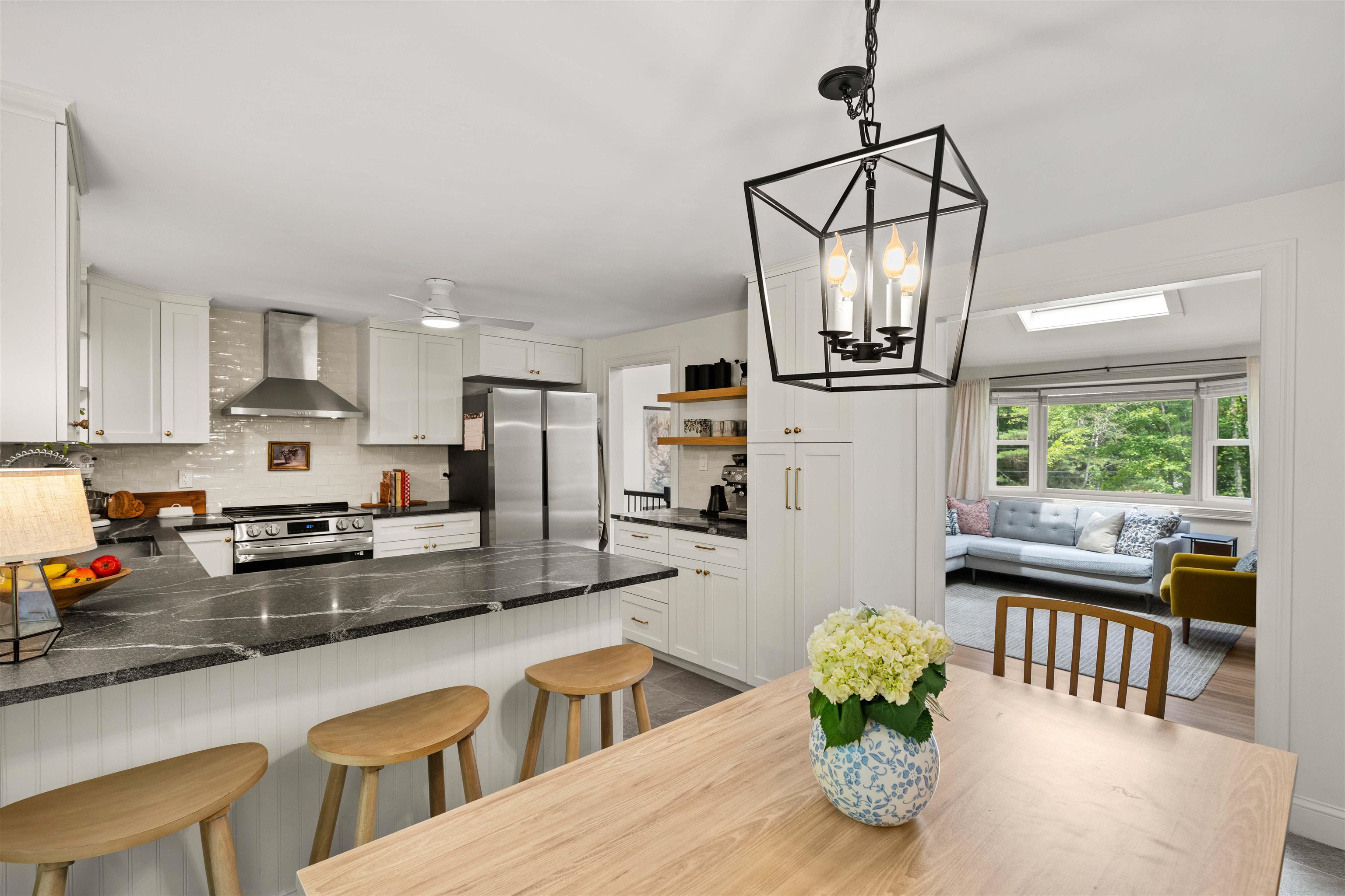 20 Hawkview Rd, Hudson, NH 03051