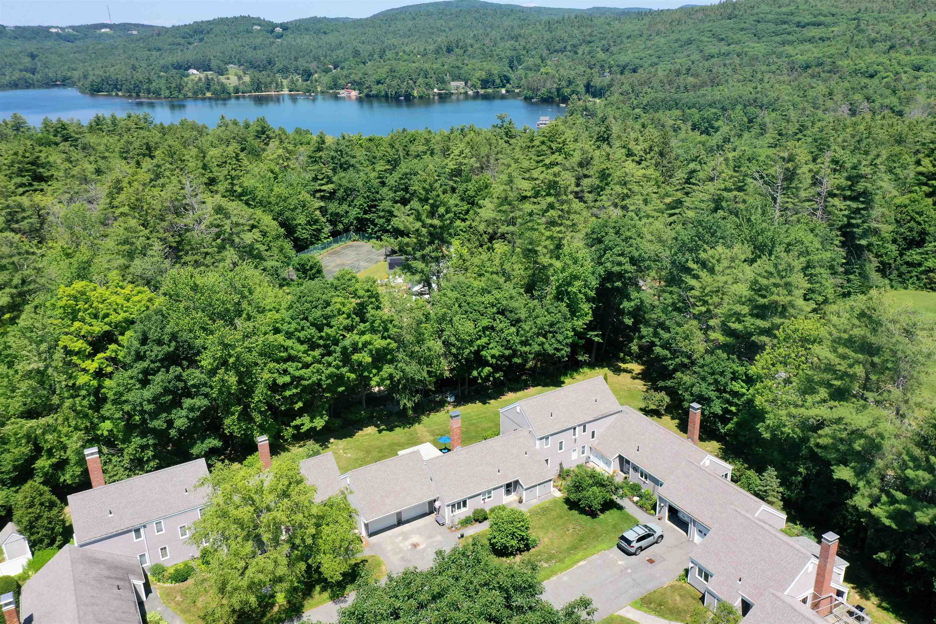 74 Hilltop Pl, New London, NH 03257