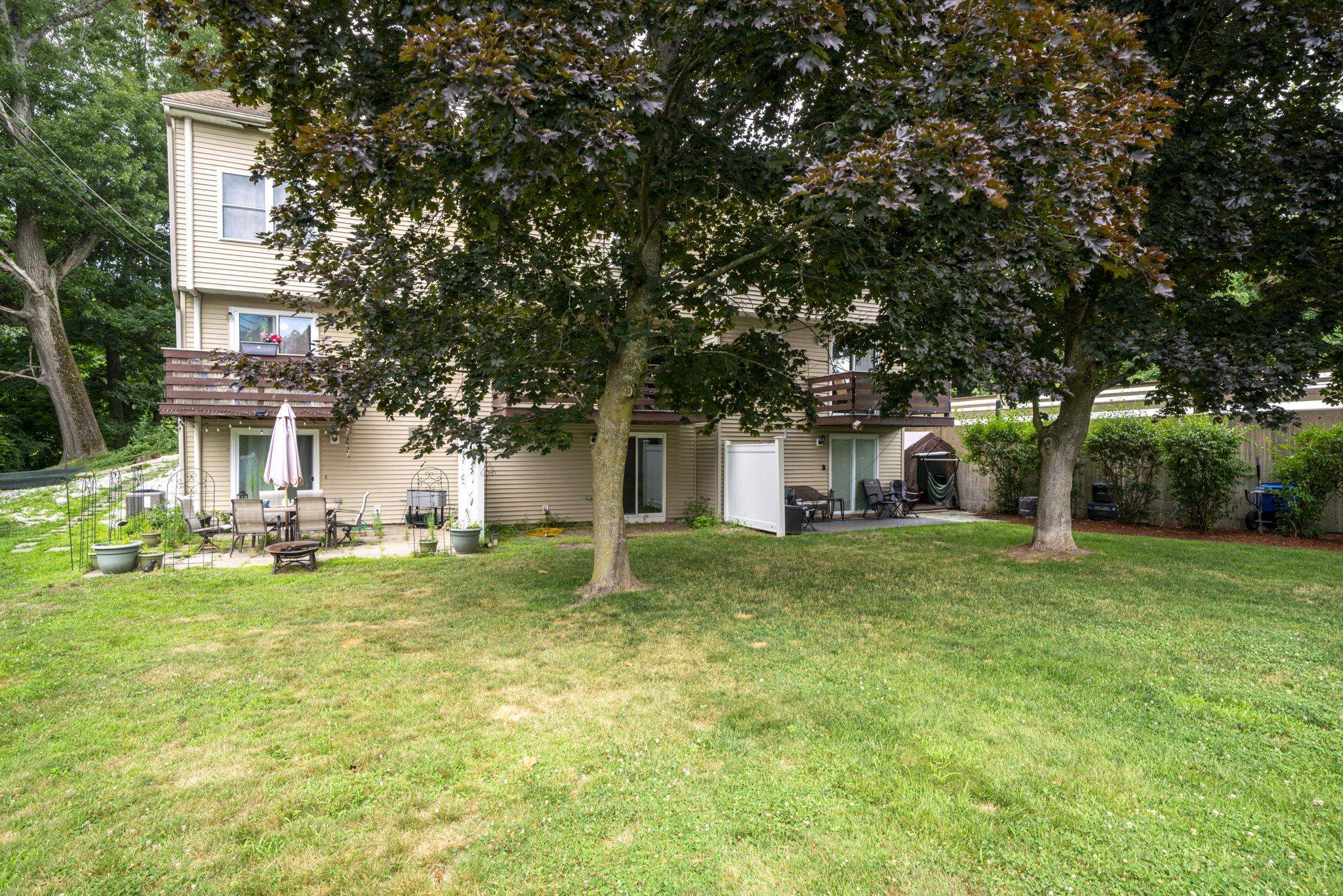 95 Harbor Ave #5, Nashua, NH 03060