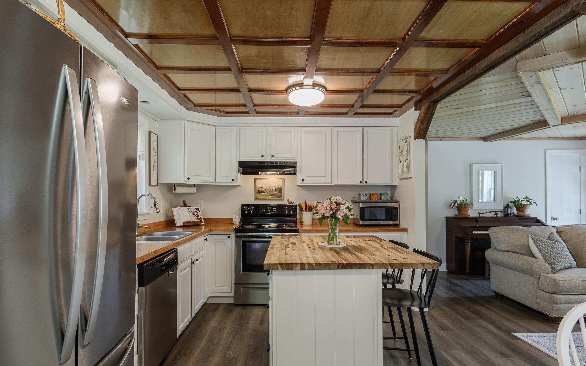 24 Westminster Dr, Fitzwilliam, NH 03447