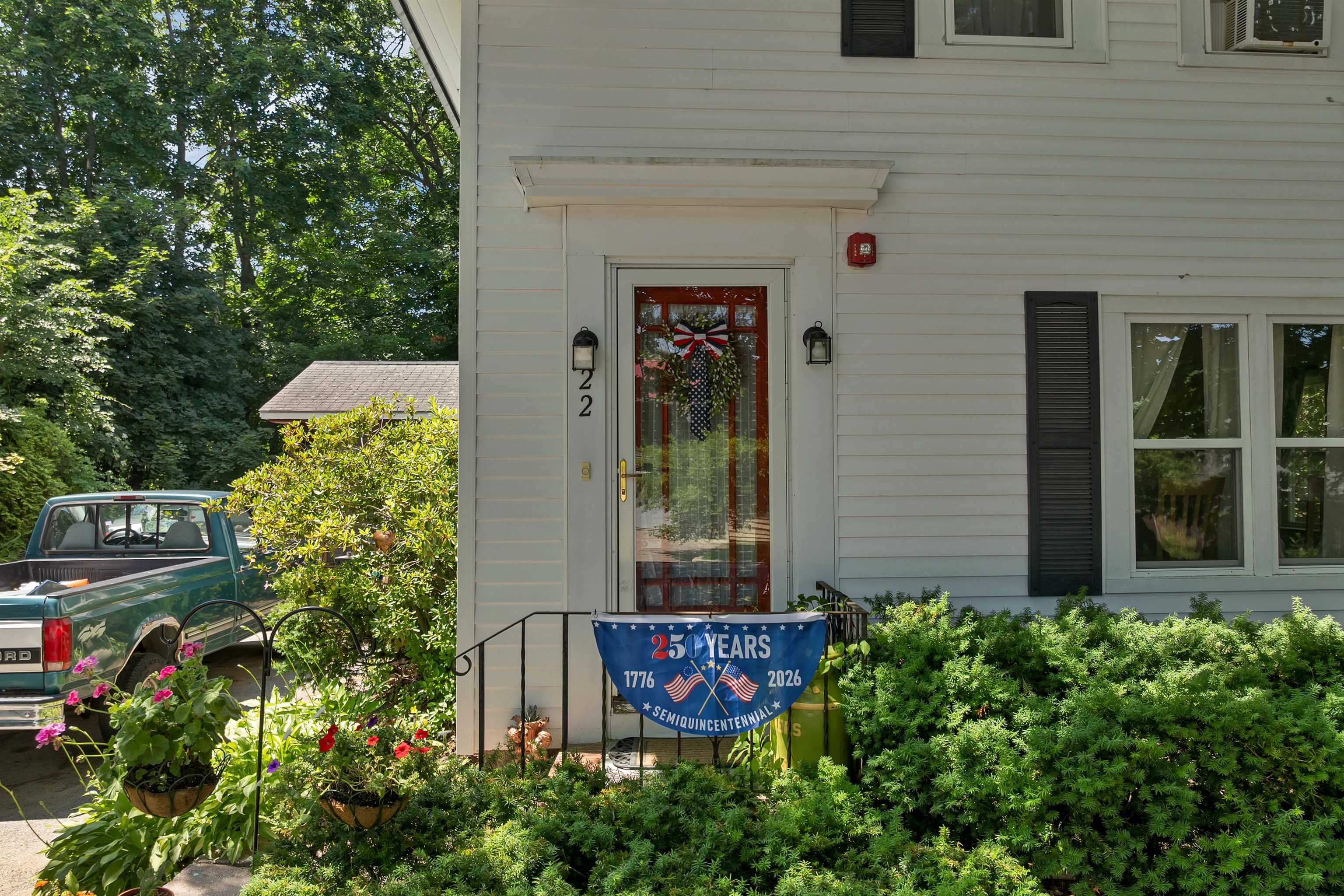 22 Cosmar Dr, Wakefield, NH 03872