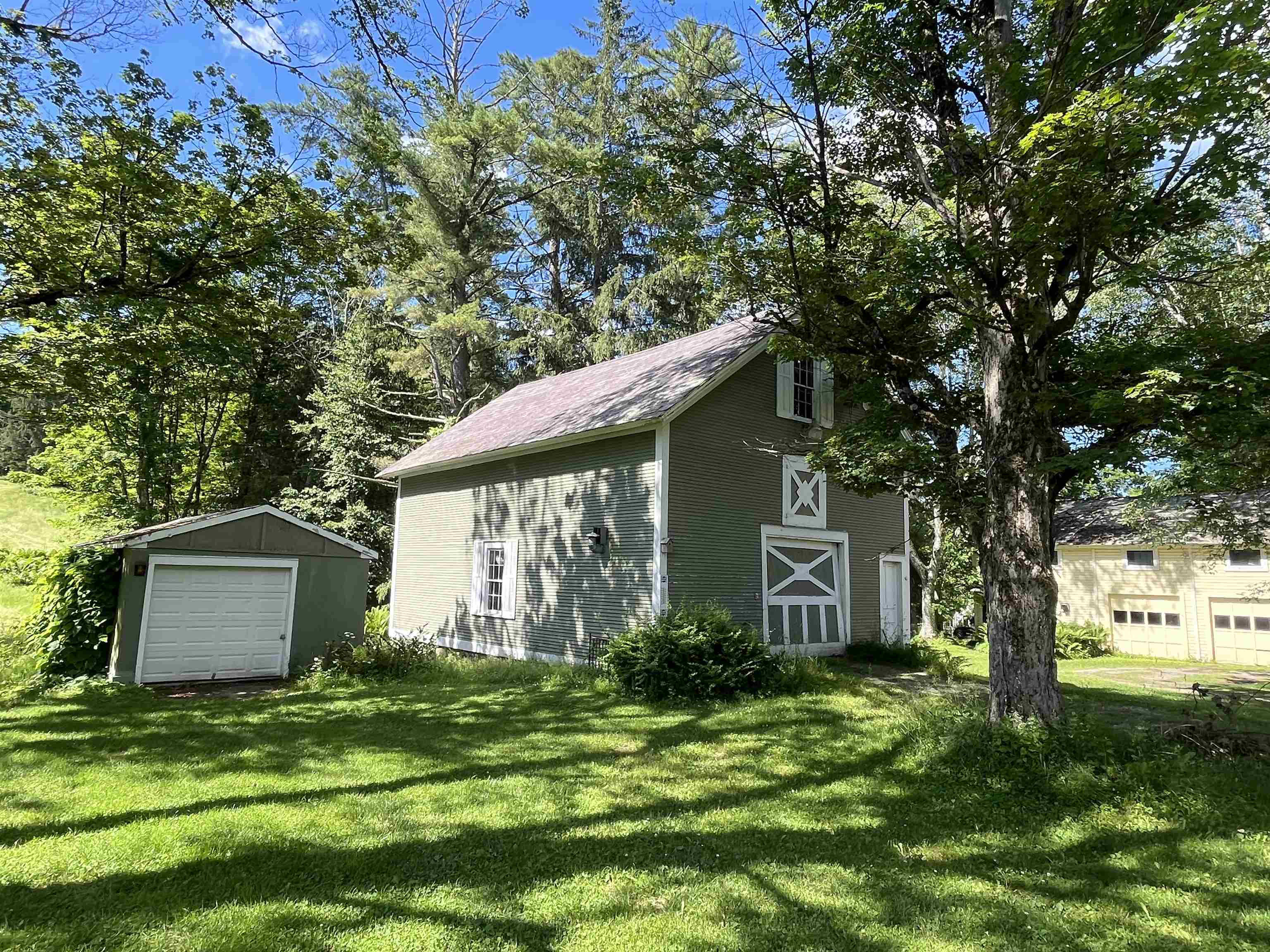 Barn and 2nd garage