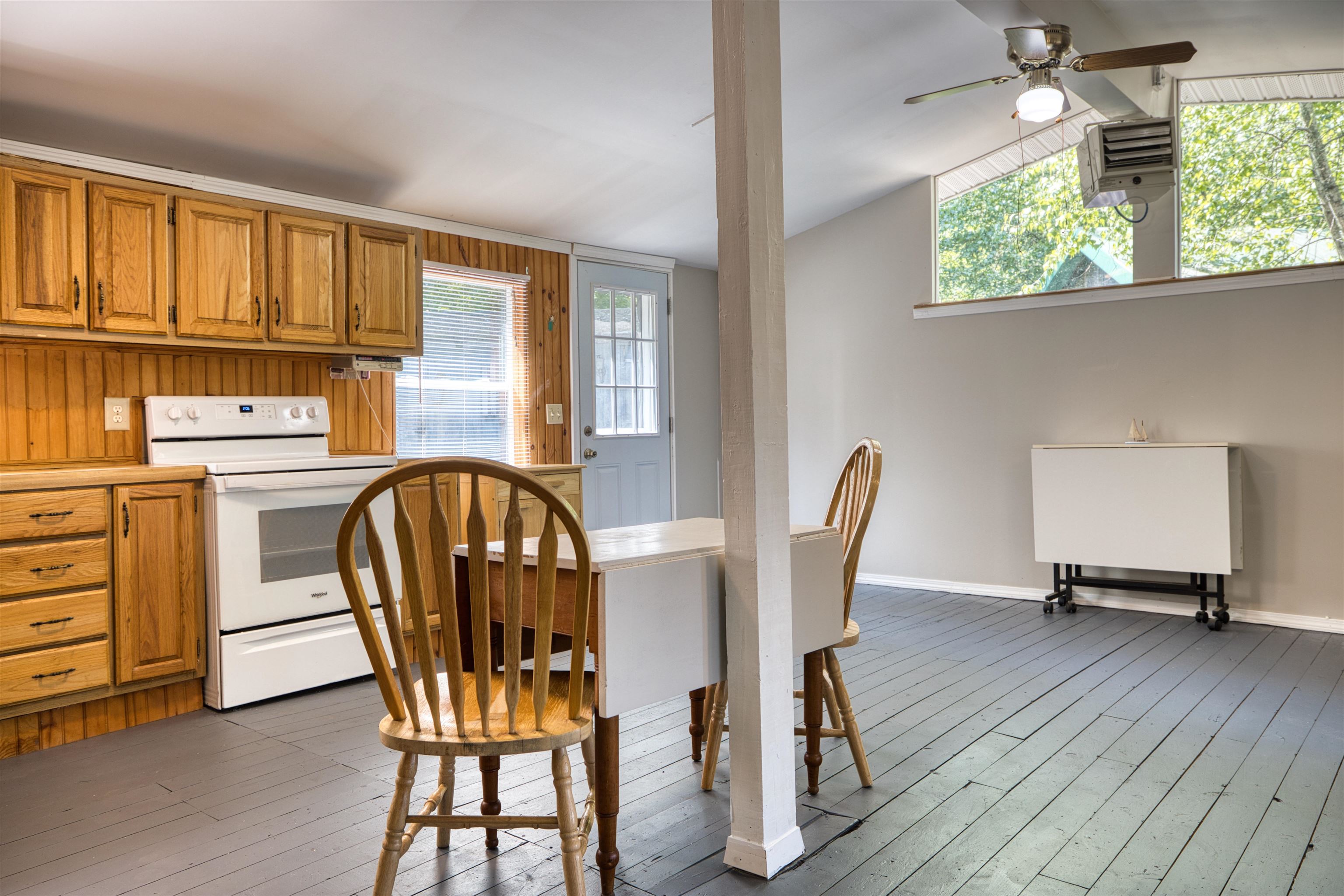 53 White Pond Rd, Ossipee, NH 03864