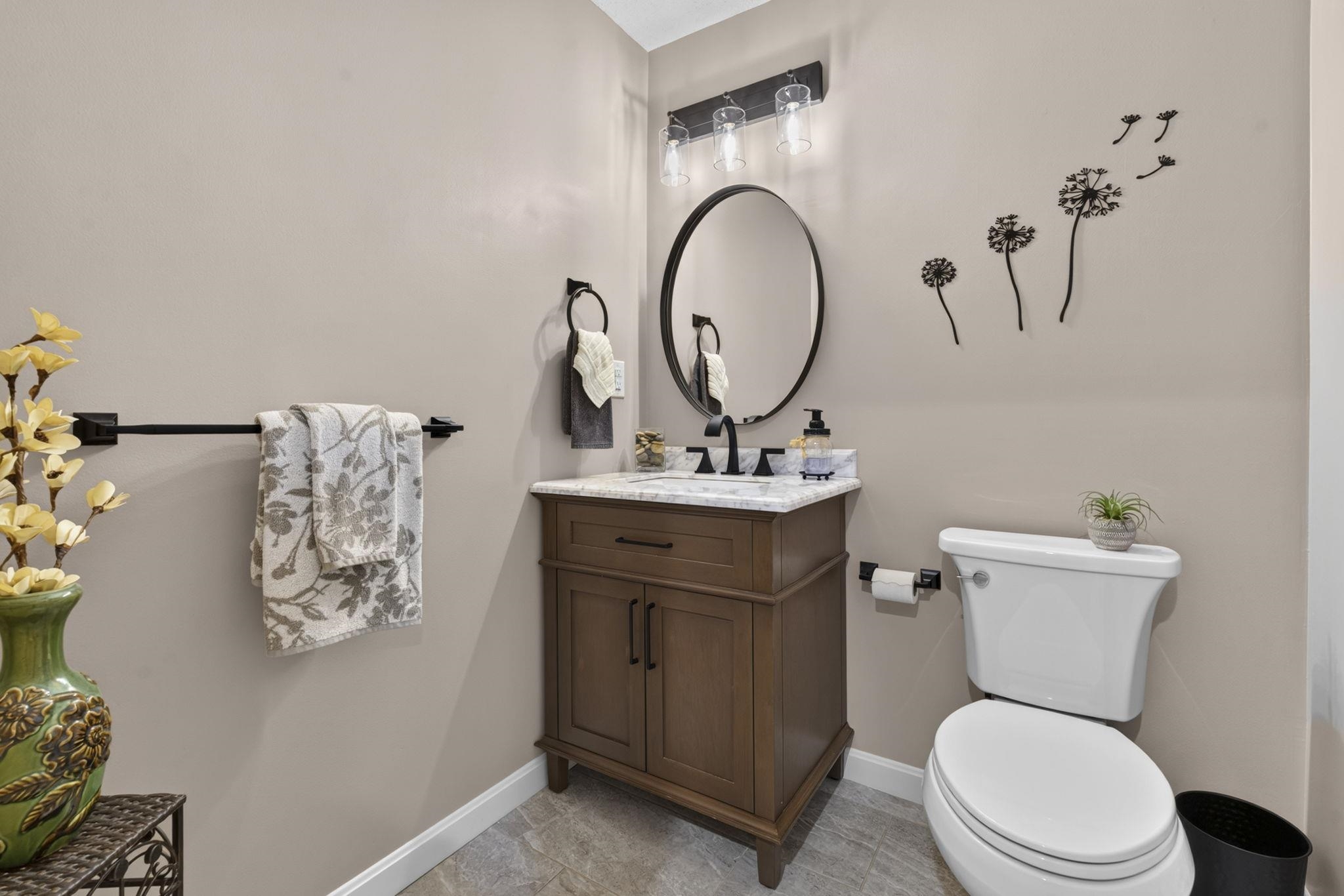 Remodeled Full Tiled Bath