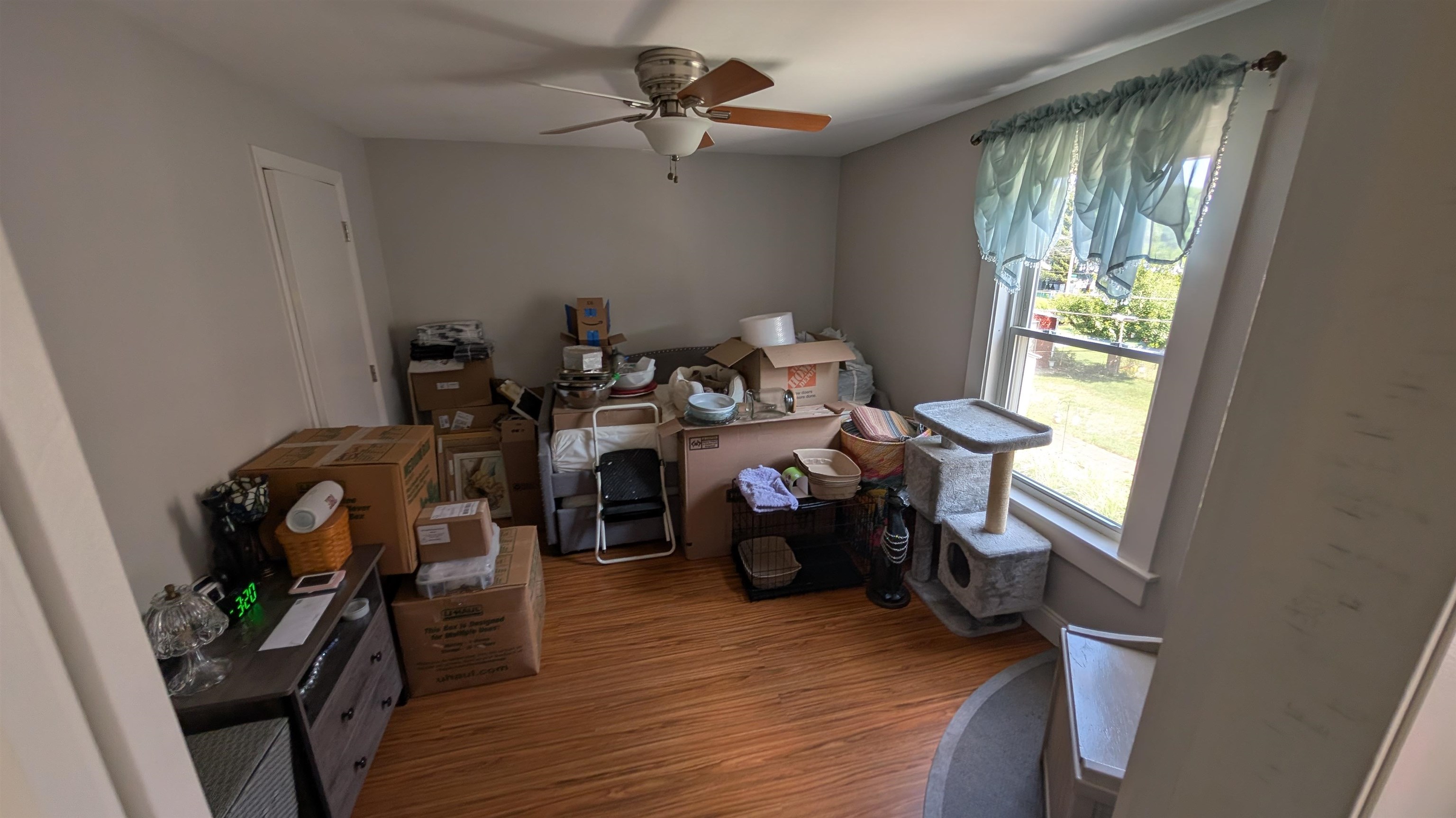 275 Bartlett St, Manchester, NH 03102