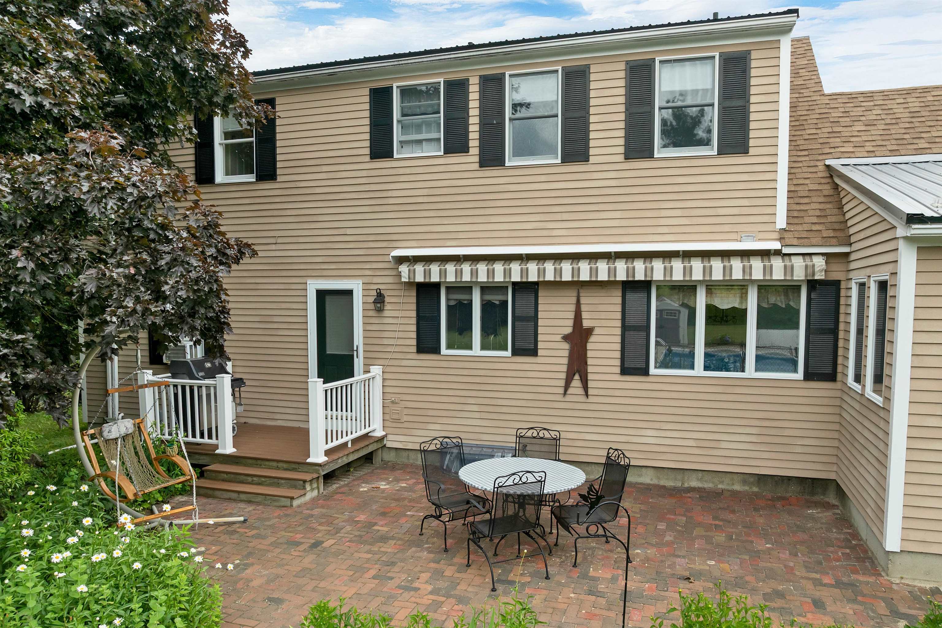 10 Old Mill Dr, Wolfeboro, NH 03894