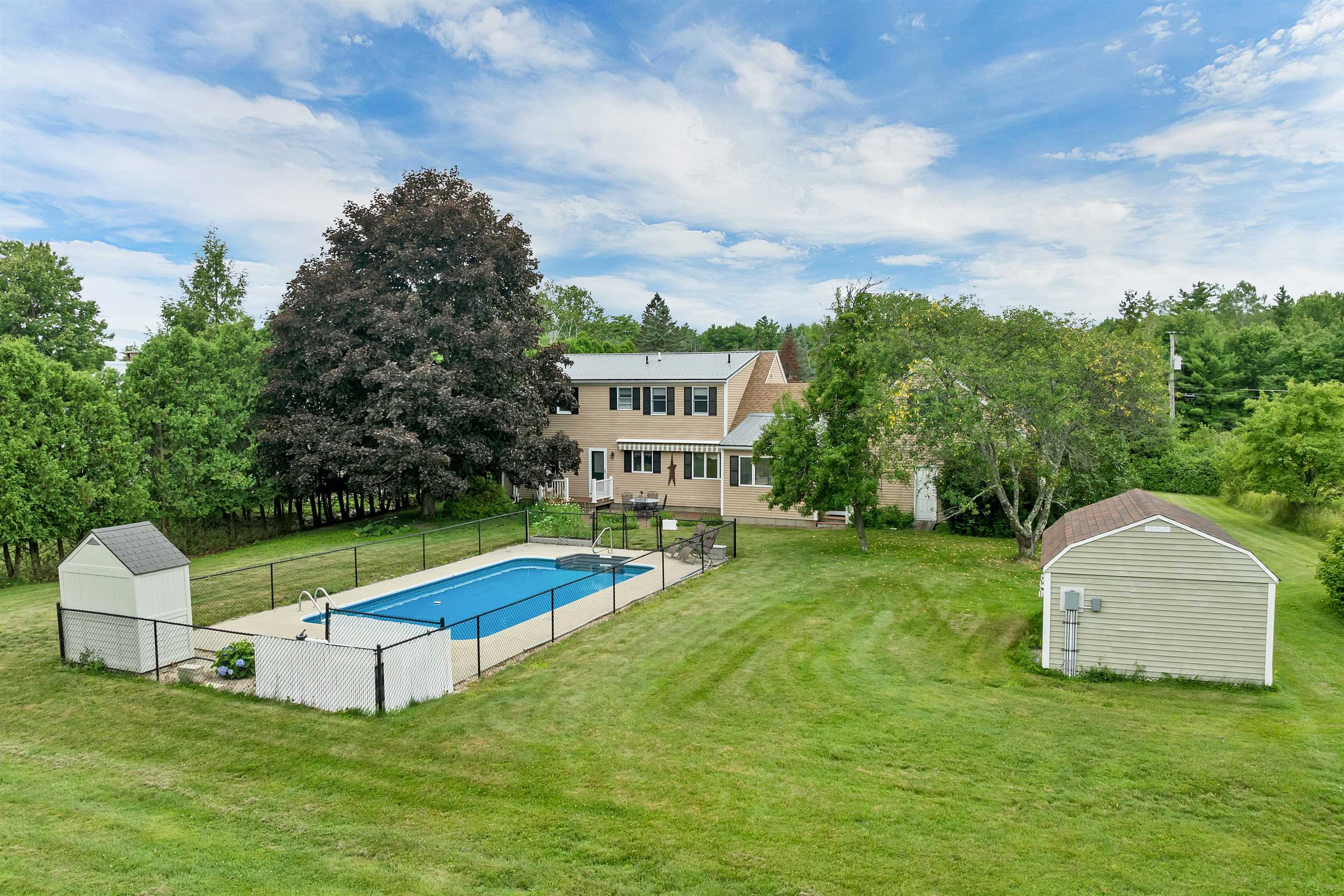 10 Old Mill Dr, Wolfeboro, NH 03894