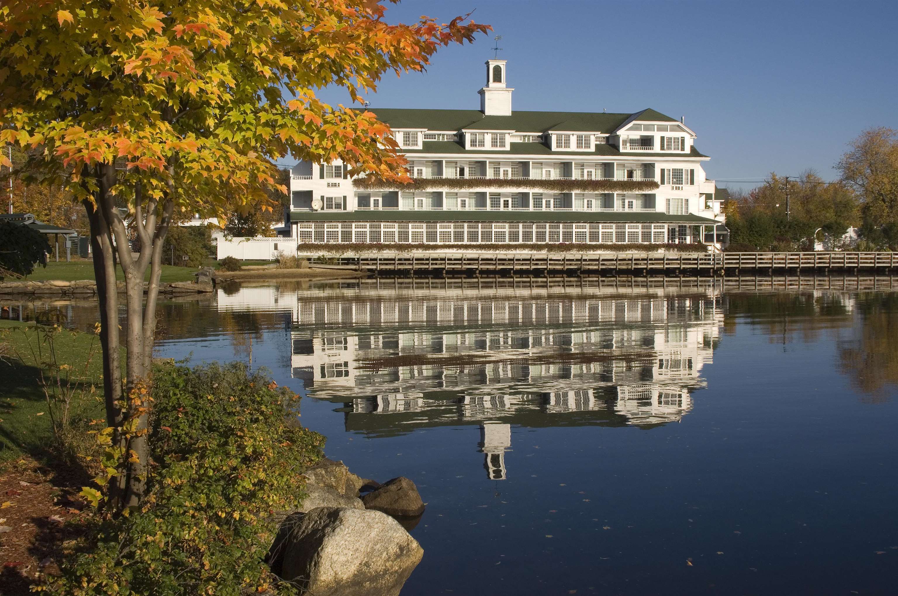 92 Winona Shores Rd, Meredith, NH 03253