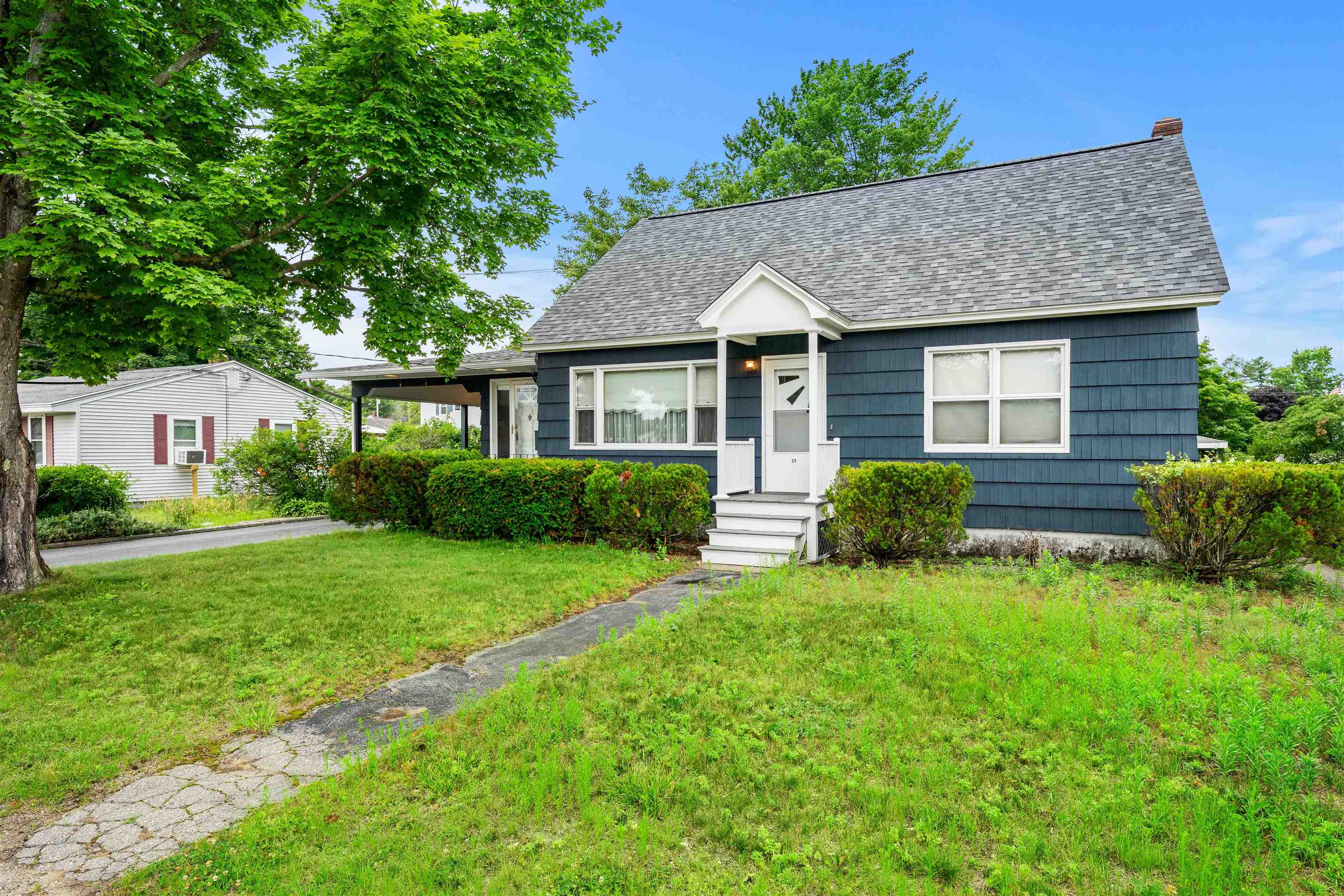 24 Plummer St, Goffstown, NH 03102