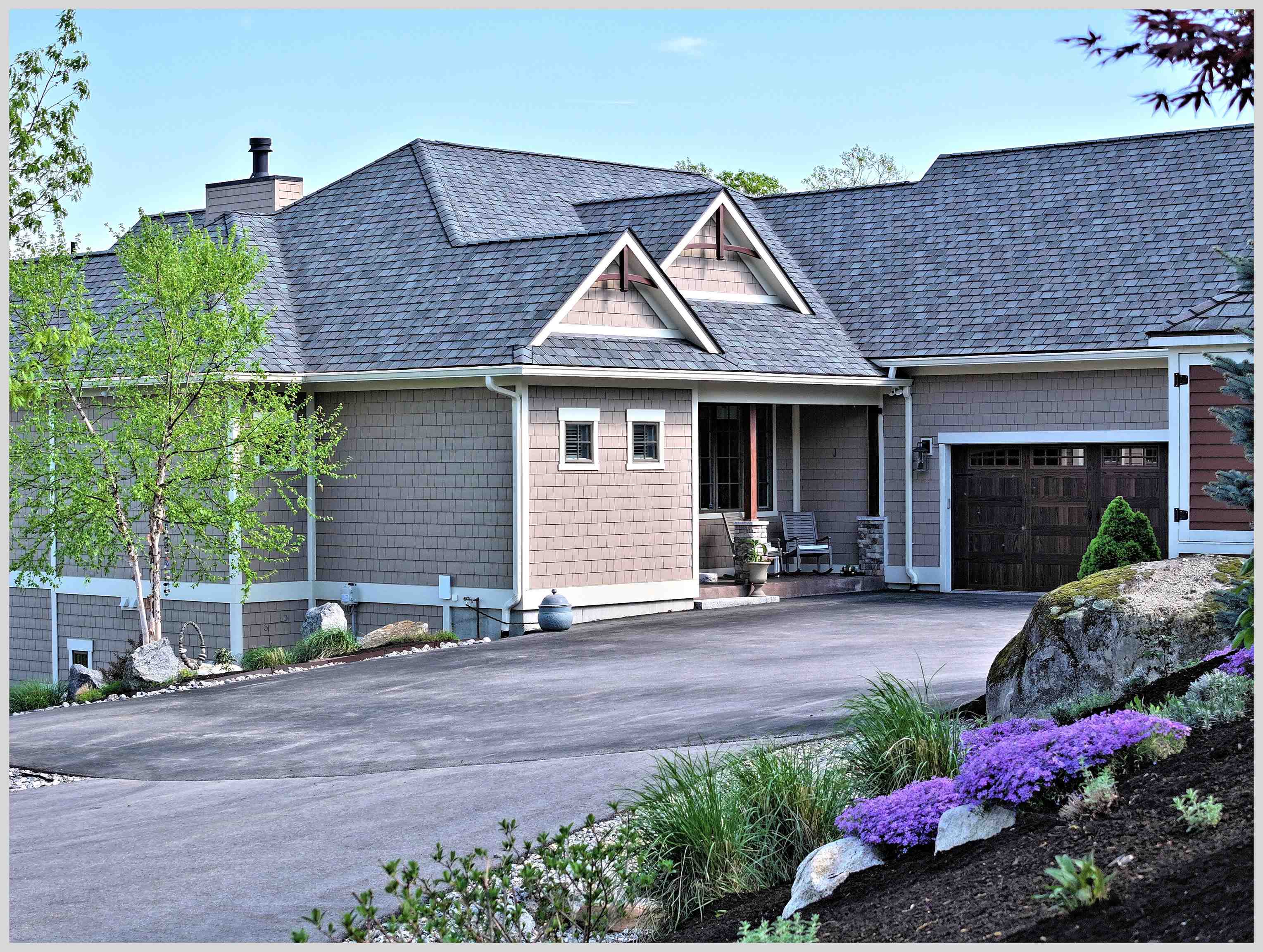 60 Ski Lift Ln, Plymouth, NH 03264