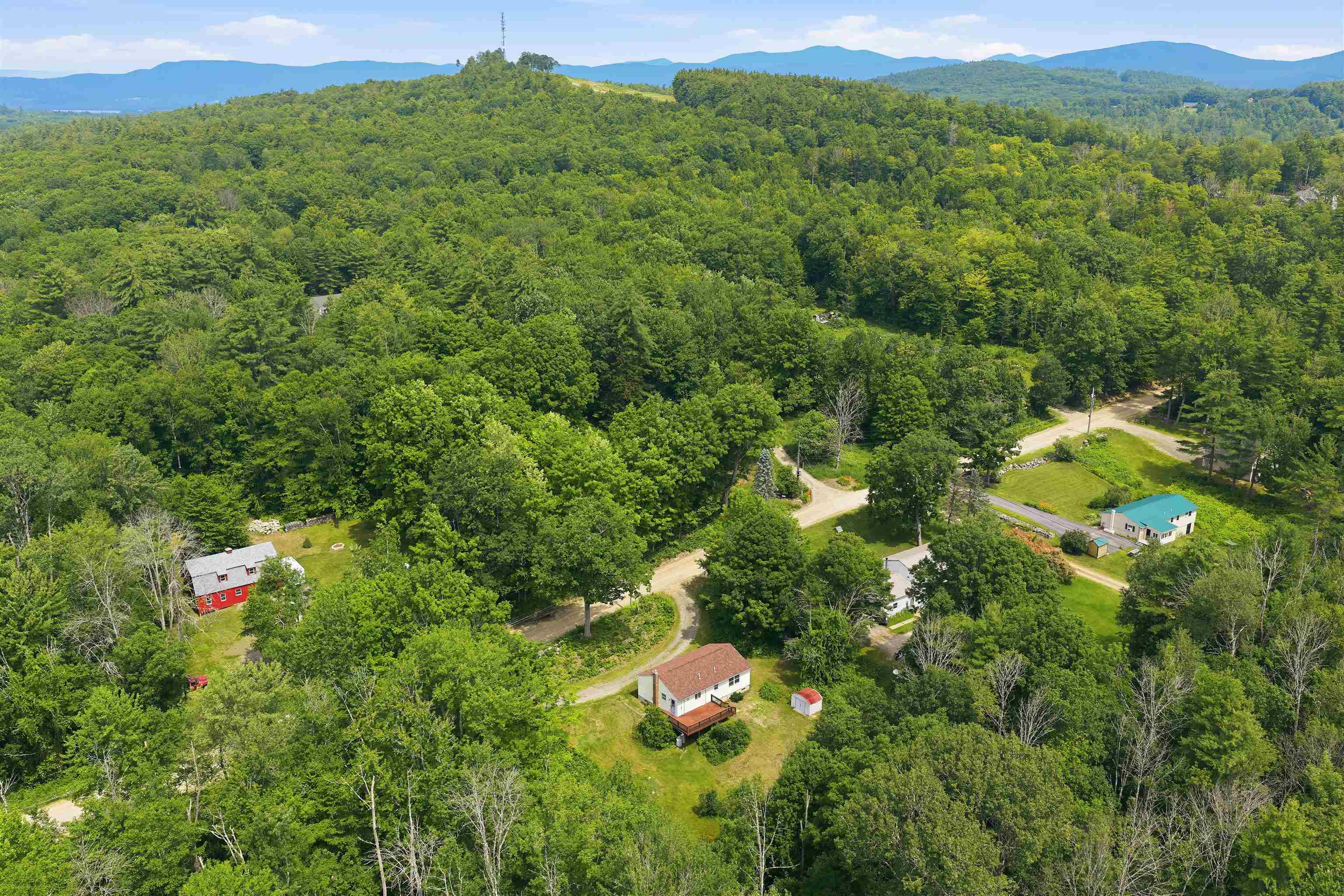 39 Old Center Harbor Rd, Meredith, NH 03253