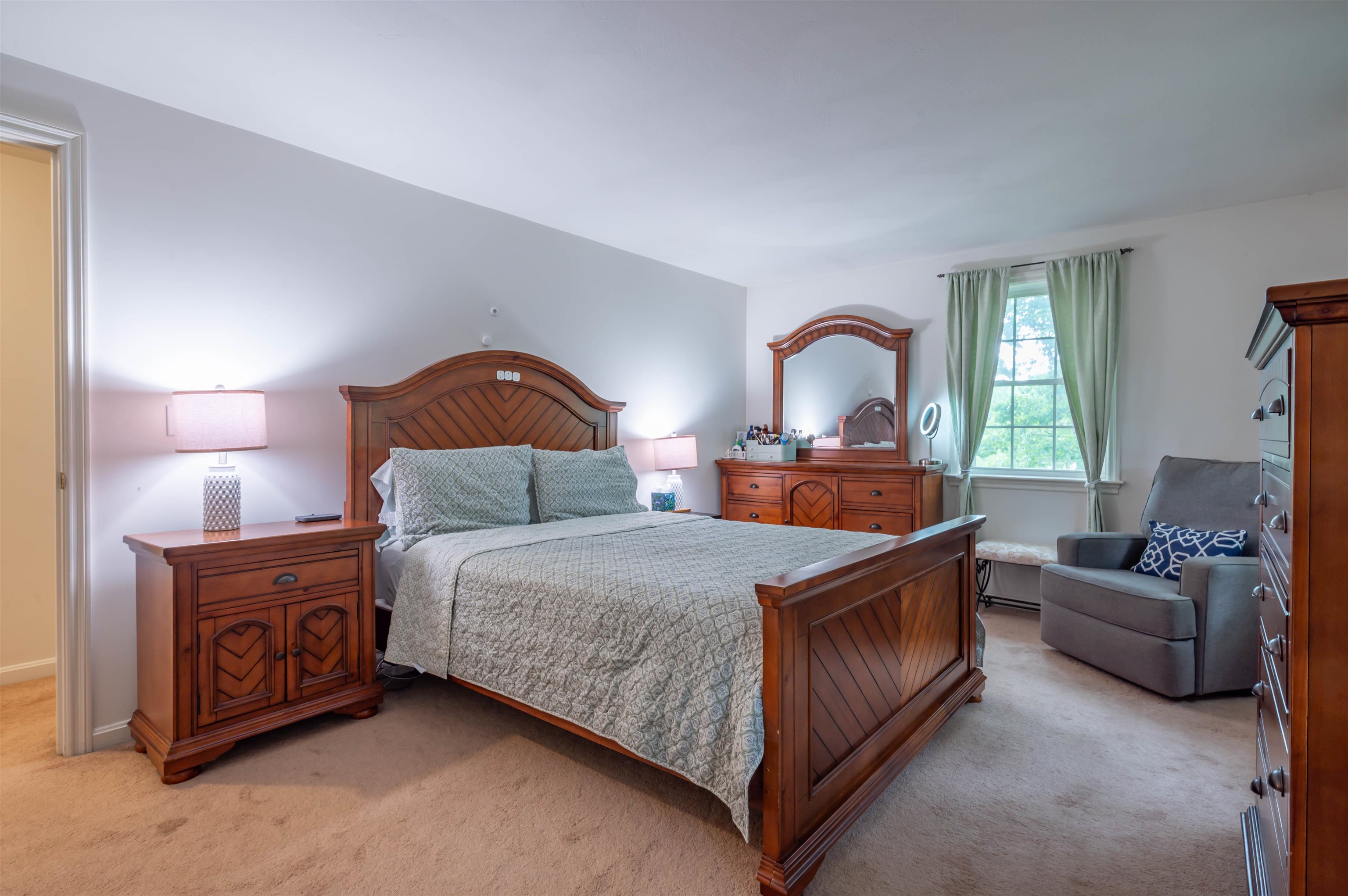 10 Castlegate Way #453, Nashua, NH 03063