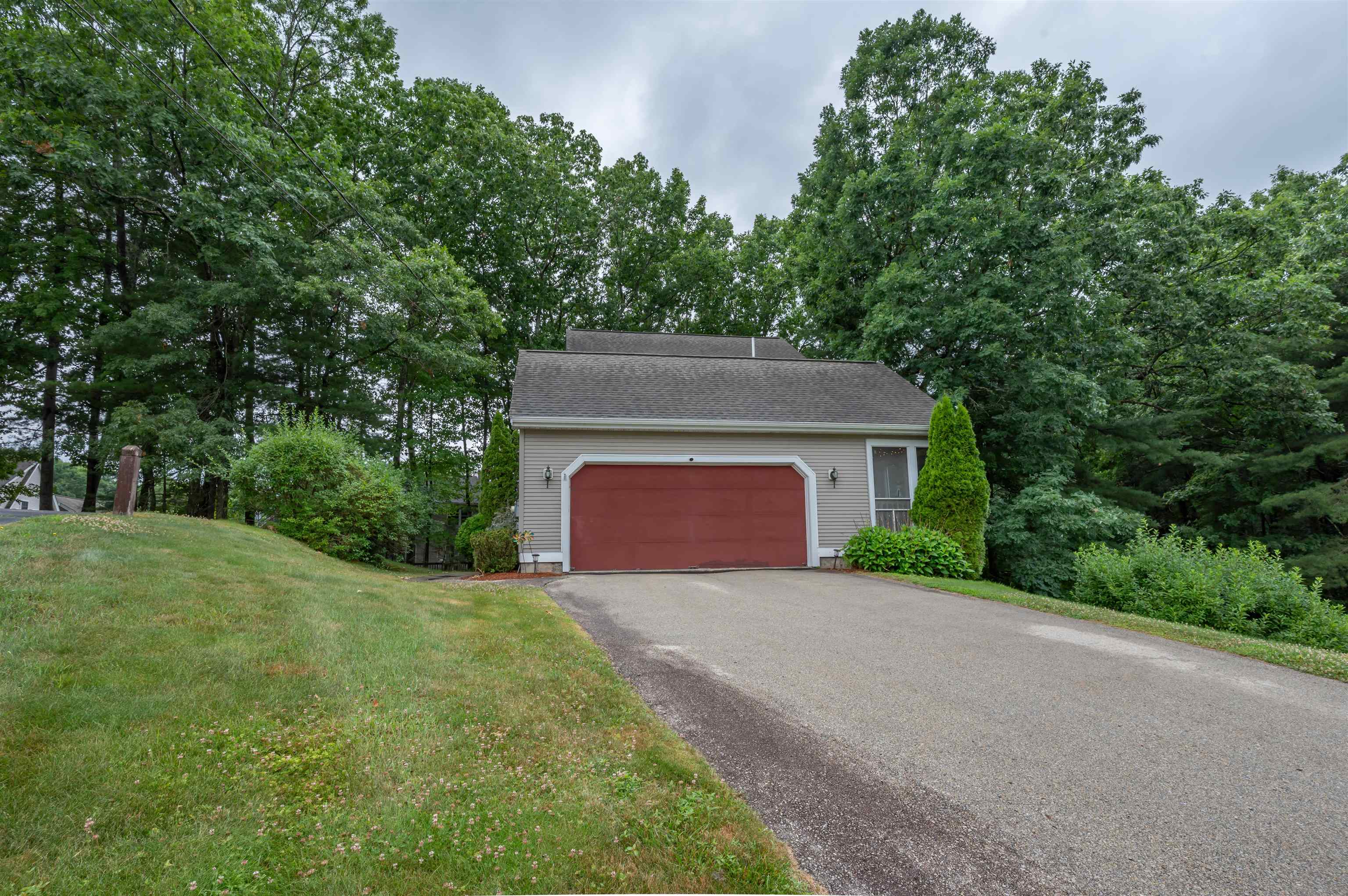 10 Castlegate Way #453, Nashua, NH 03063