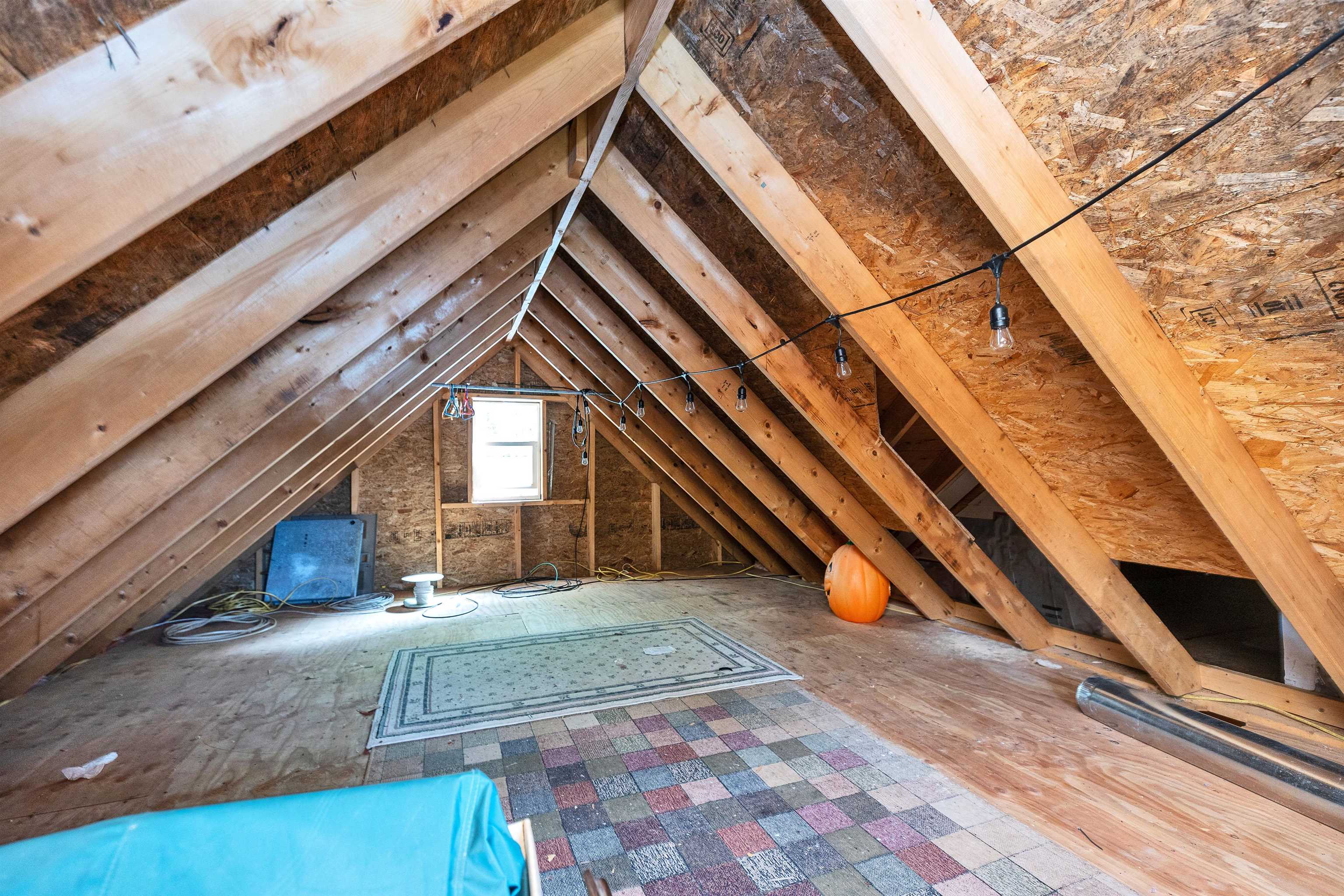 143 Lower Pratt Pond Rd, New Ipswich, NH 03071