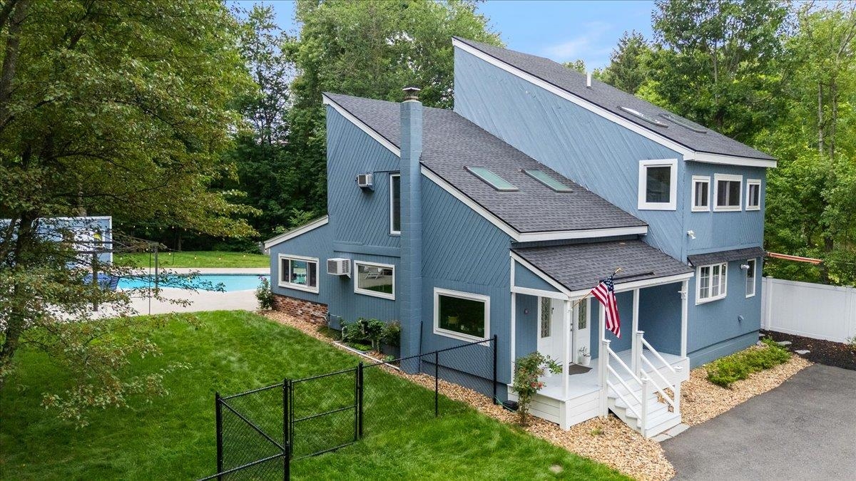 37 Pike St, Nashua, NH 03060
