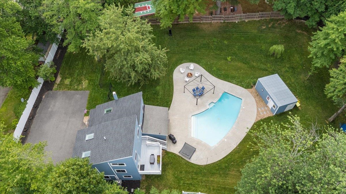 37 Pike St, Nashua, NH 03060