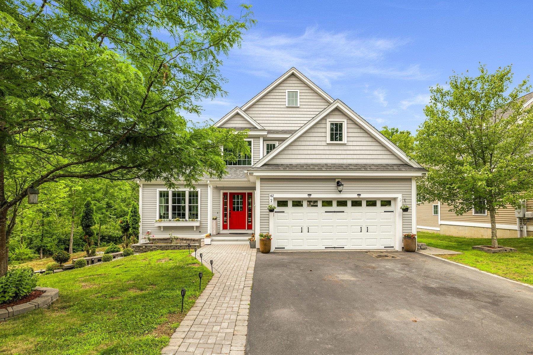 42 Stocklan Cir, Dover, NH 03820