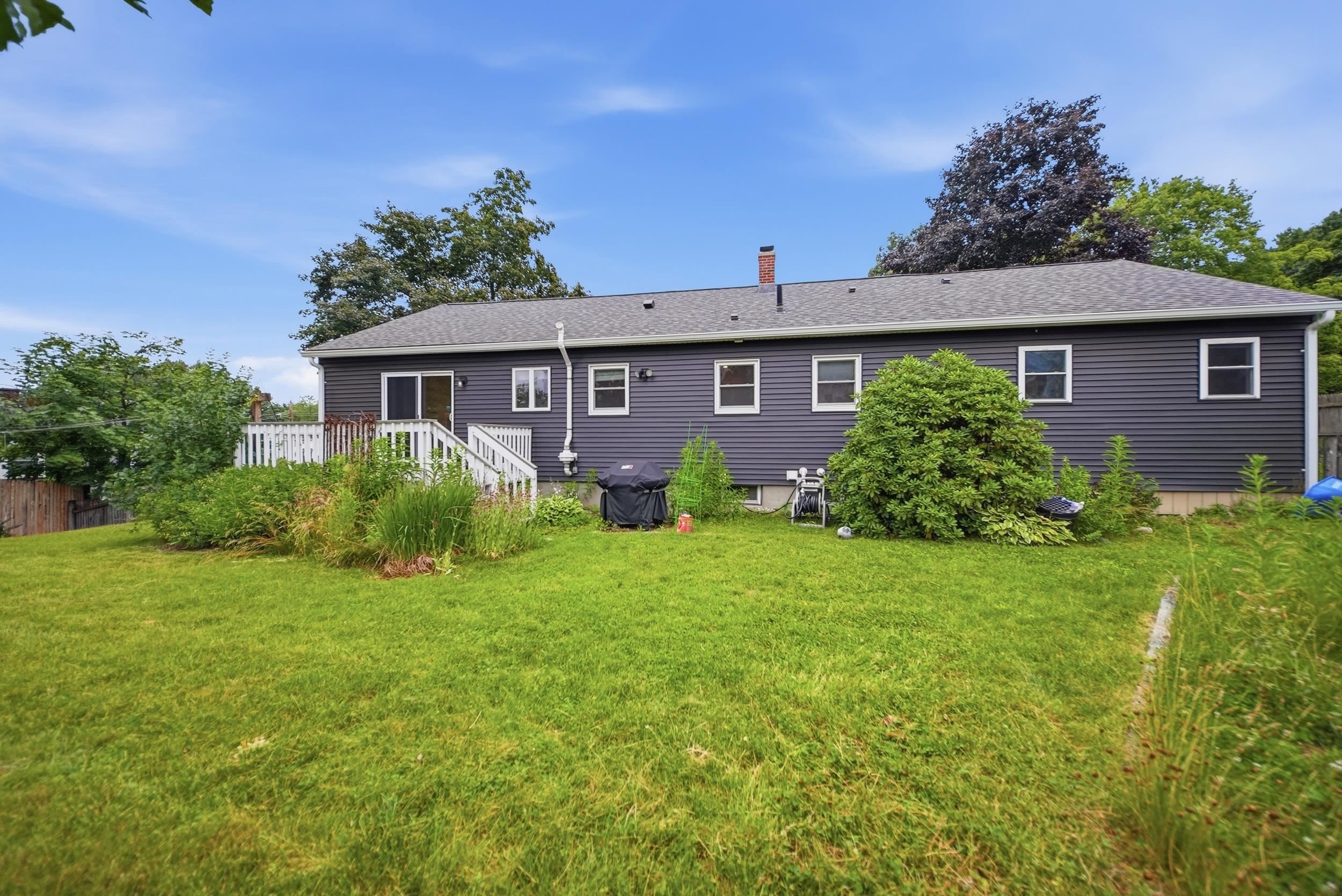 16 Terry St, Nashua, NH 03064
