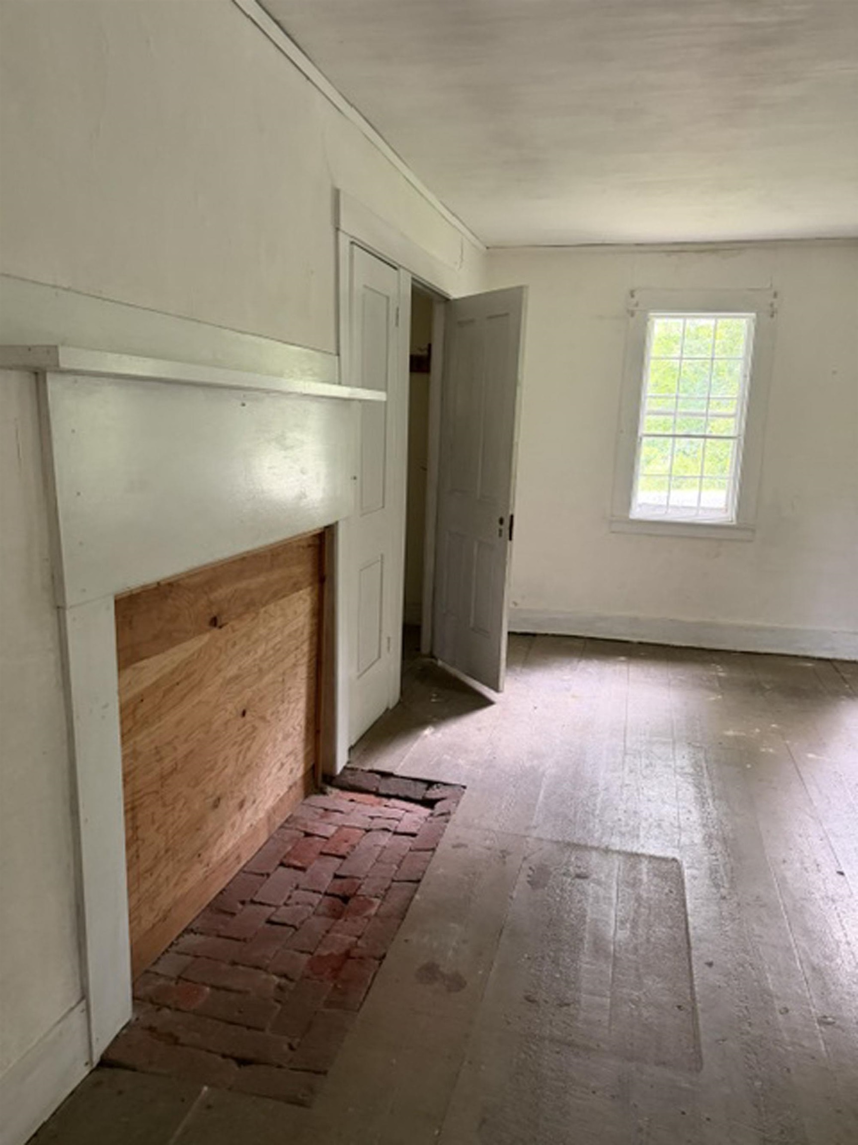 280 Chickville Rd, Ossipee, NH 03864