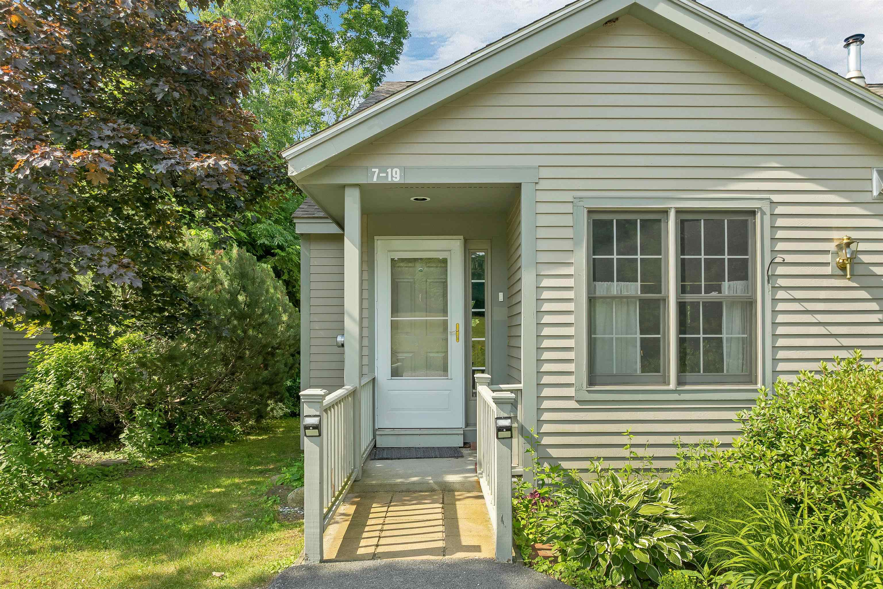 7 Troon Ter #19, Holderness, NH 03245