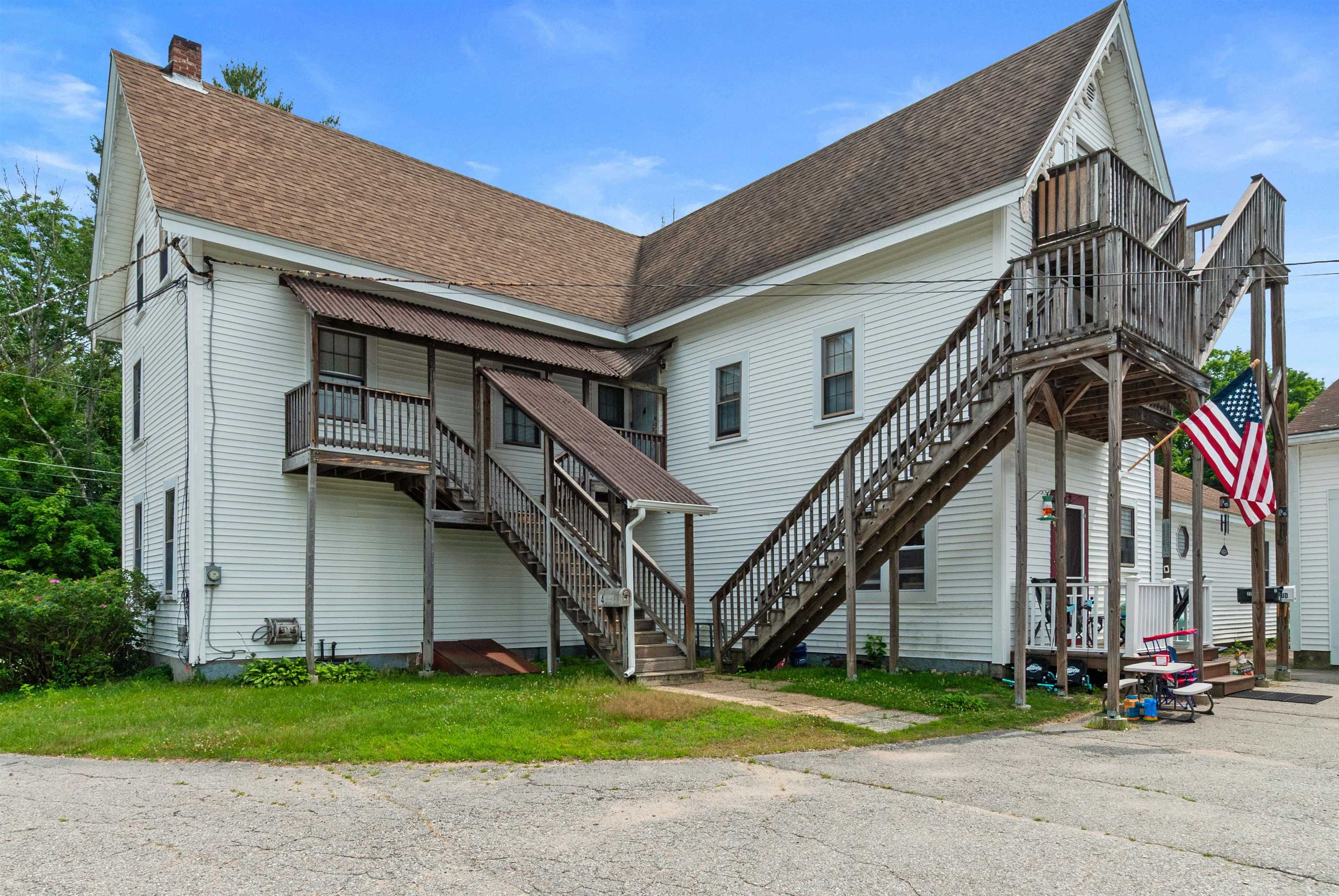 37 Tappan St, Farmington, NH 03835