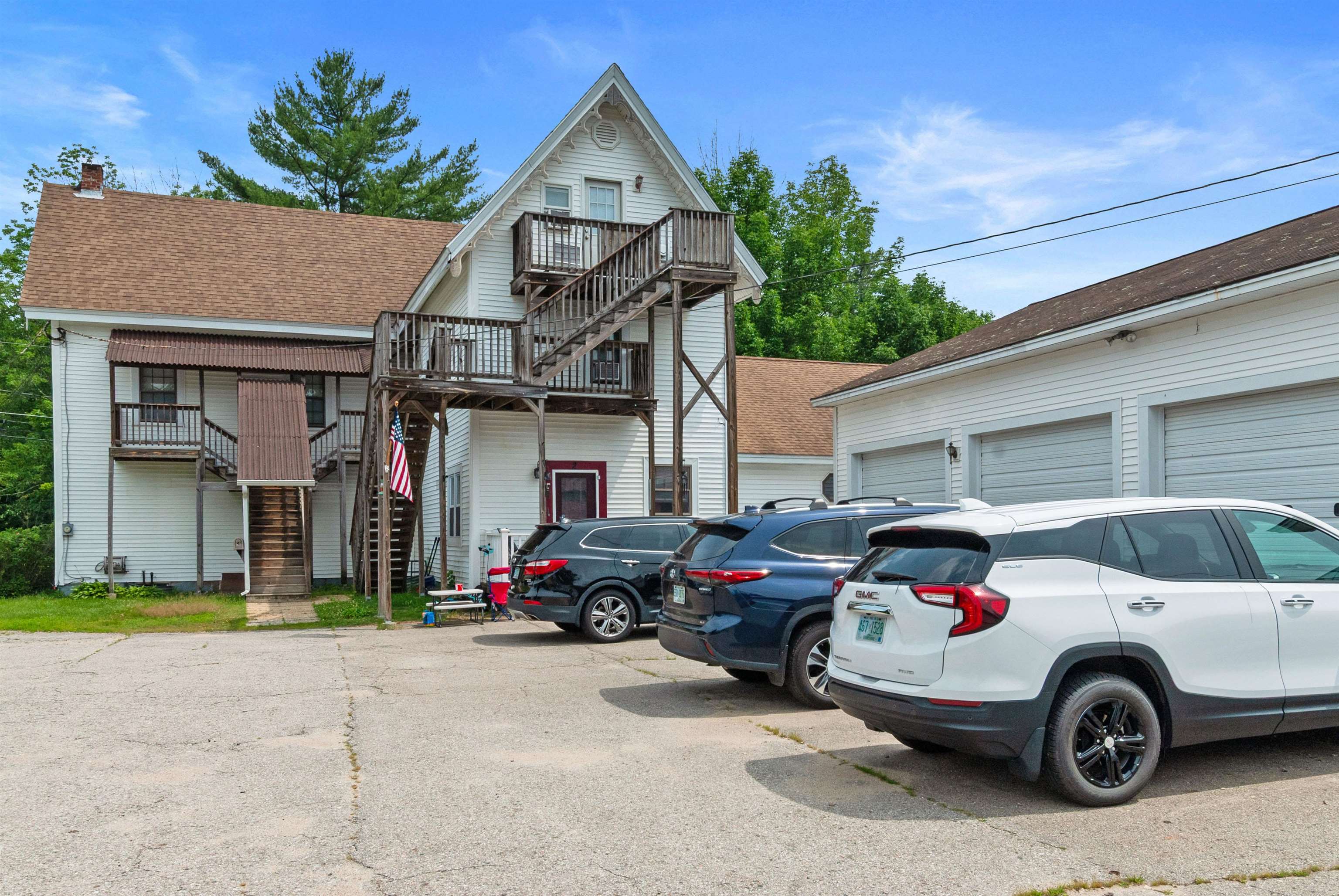 37 Tappan St, Farmington, NH 03835