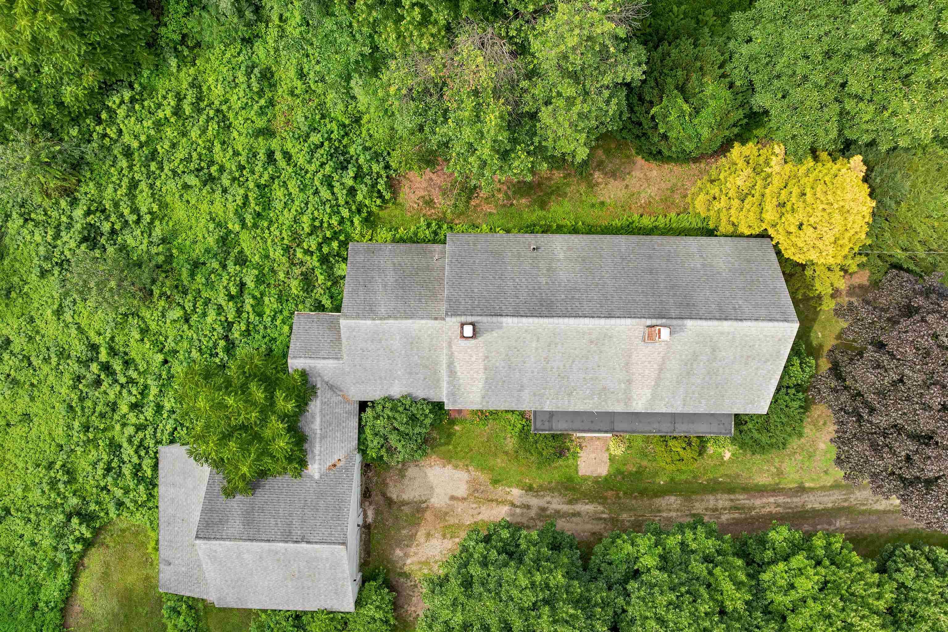 382 Charles Bancroft Hw, Litchfield, NH 03052
