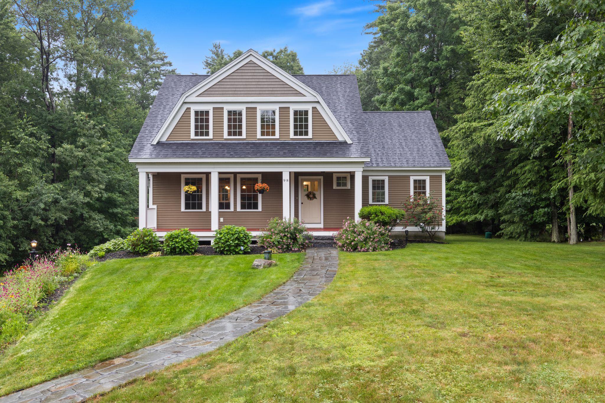 98 Ridgecrest Dr, Greenland, NH 03840