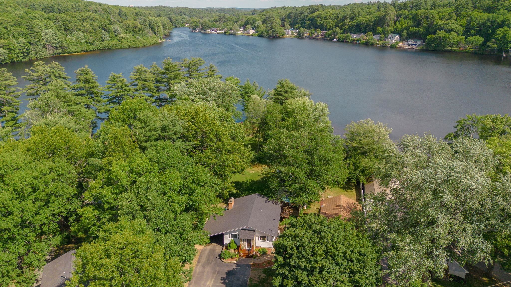 35 Cove St, Goffstown, NH 03045