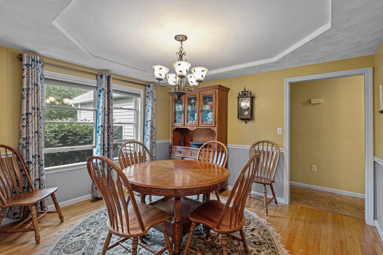 1 Trent Rd, Hooksett, NH 03106