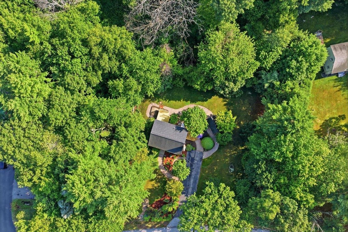 16 Lakeview Way, Auburn, NH 03032