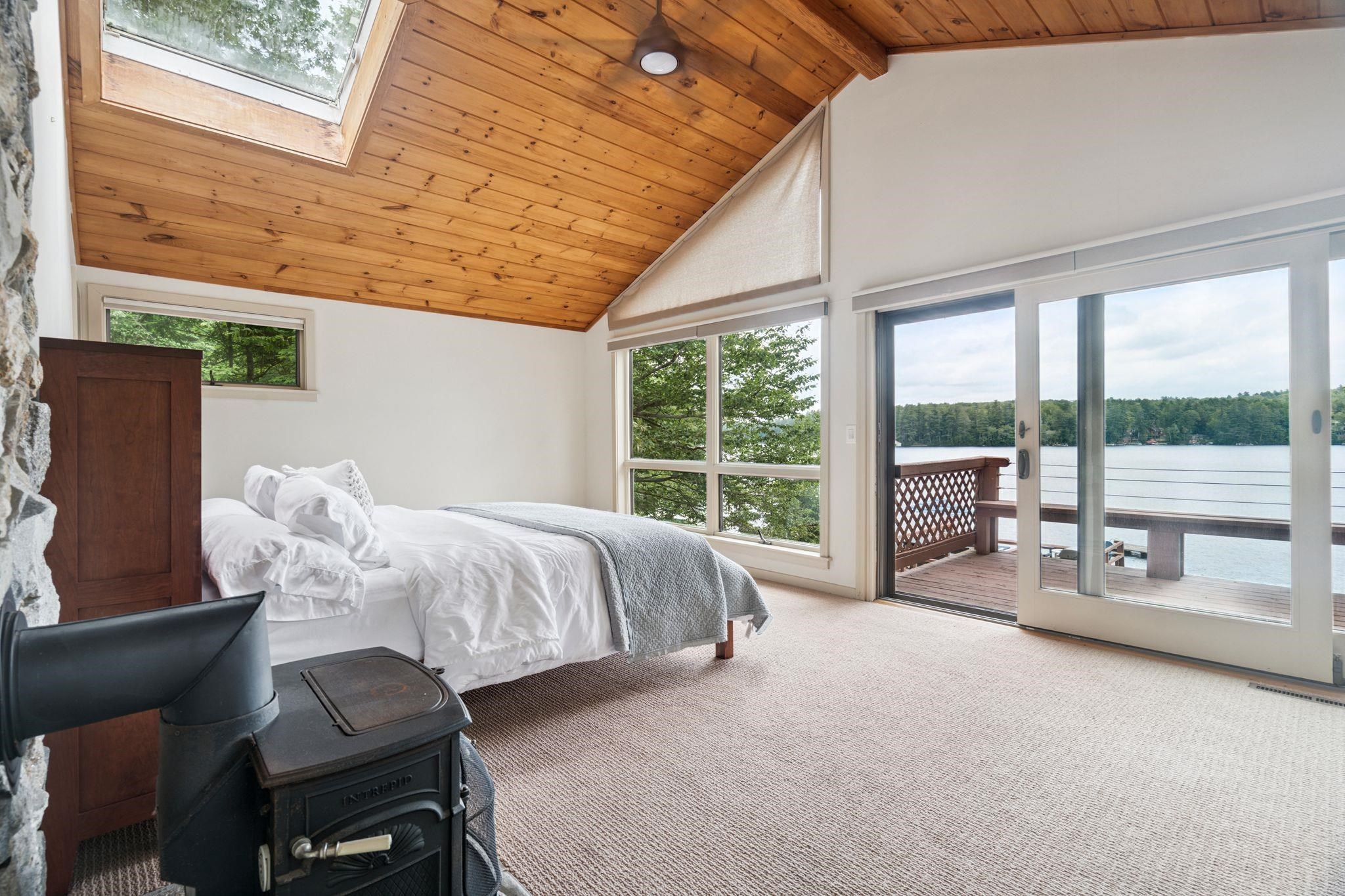 213 Bay Point Rd, Newbury, NH 03255