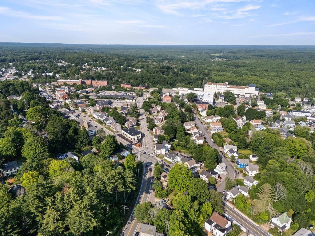 10 W High St, Somersworth, NH 03878