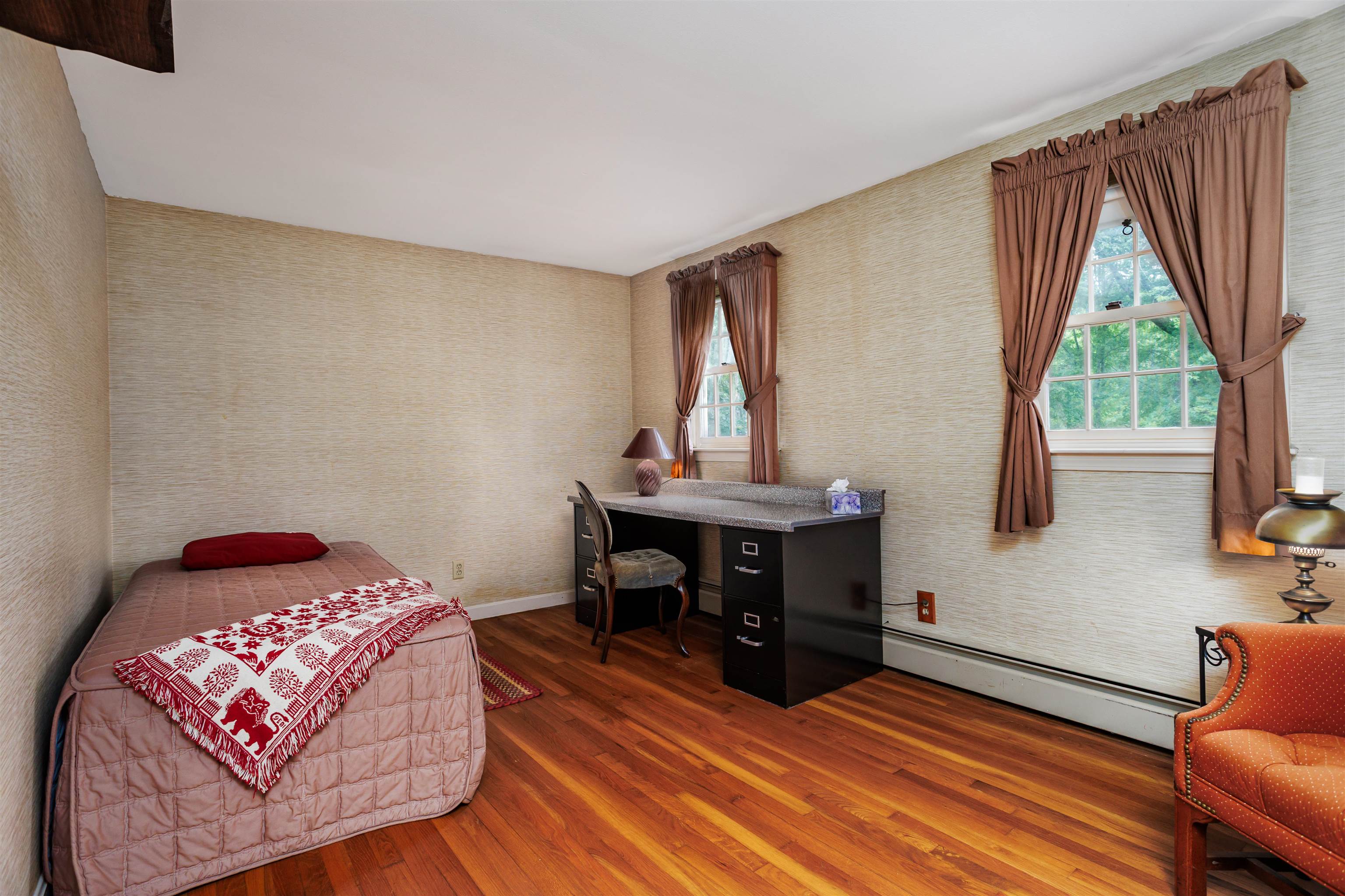 75 Meadow Dr, Hollis, NH 03049
