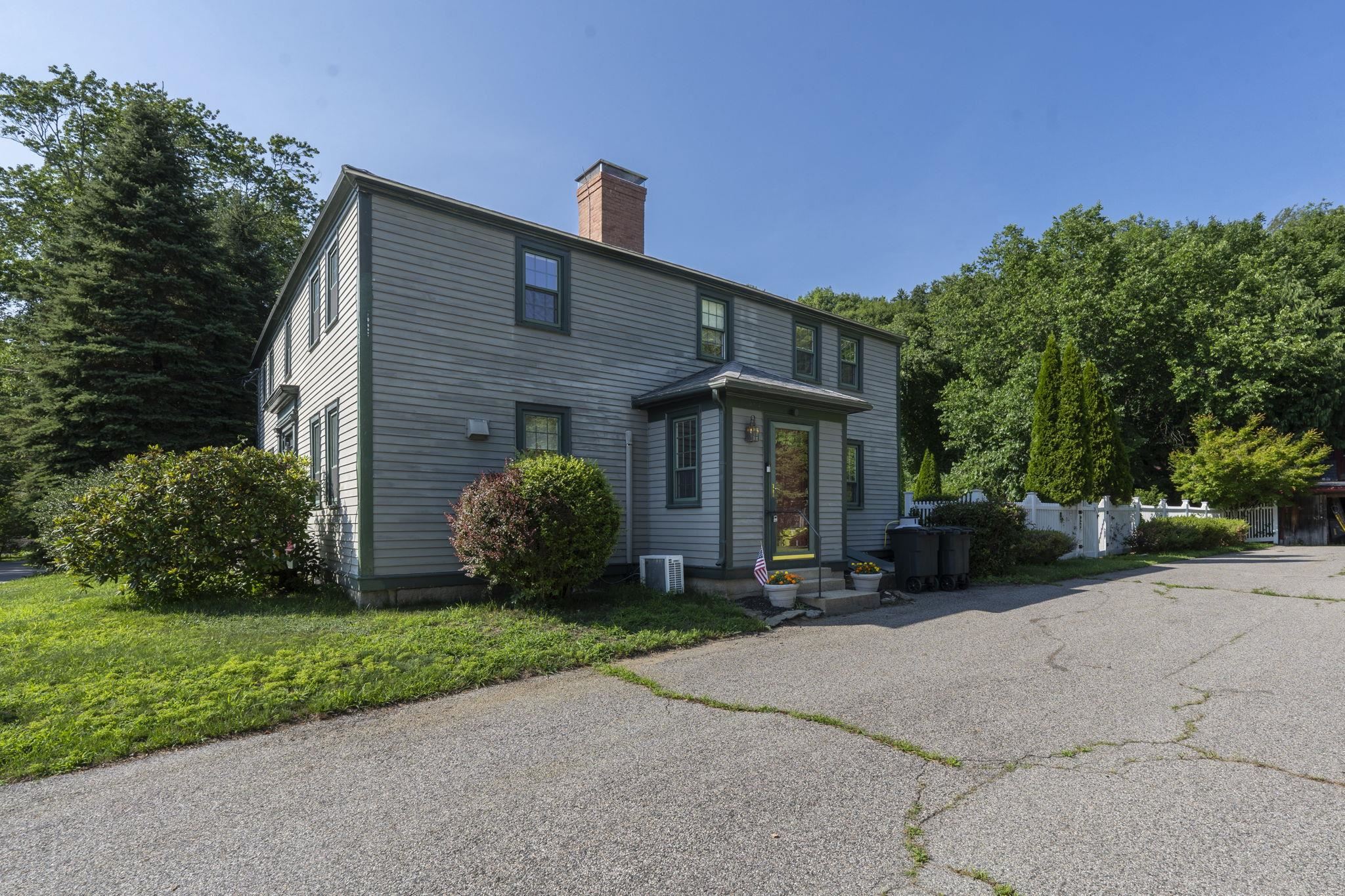 141 Kensington Rd, Hampton Falls, NH 03844