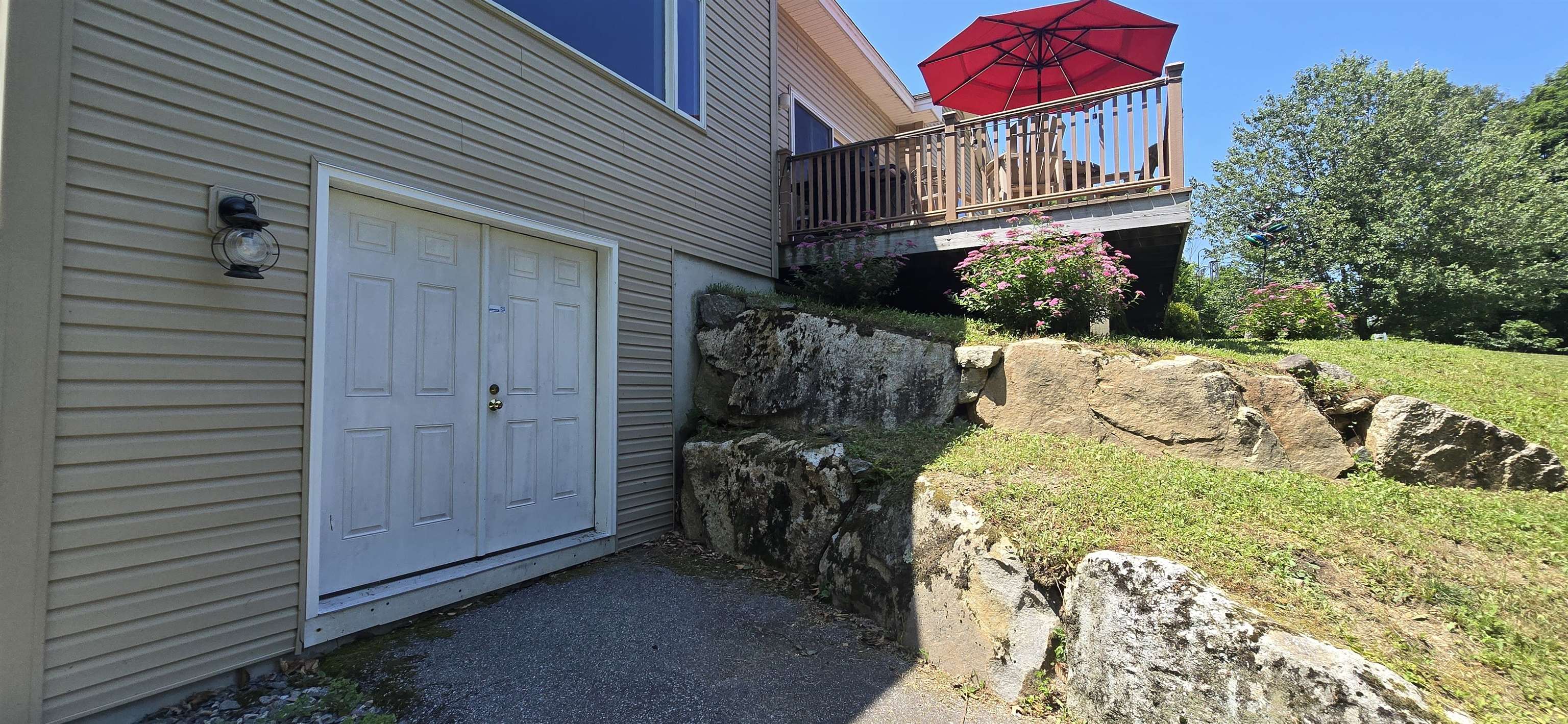 259 Old Lake Shore Rd, Gilford, NH 03249
