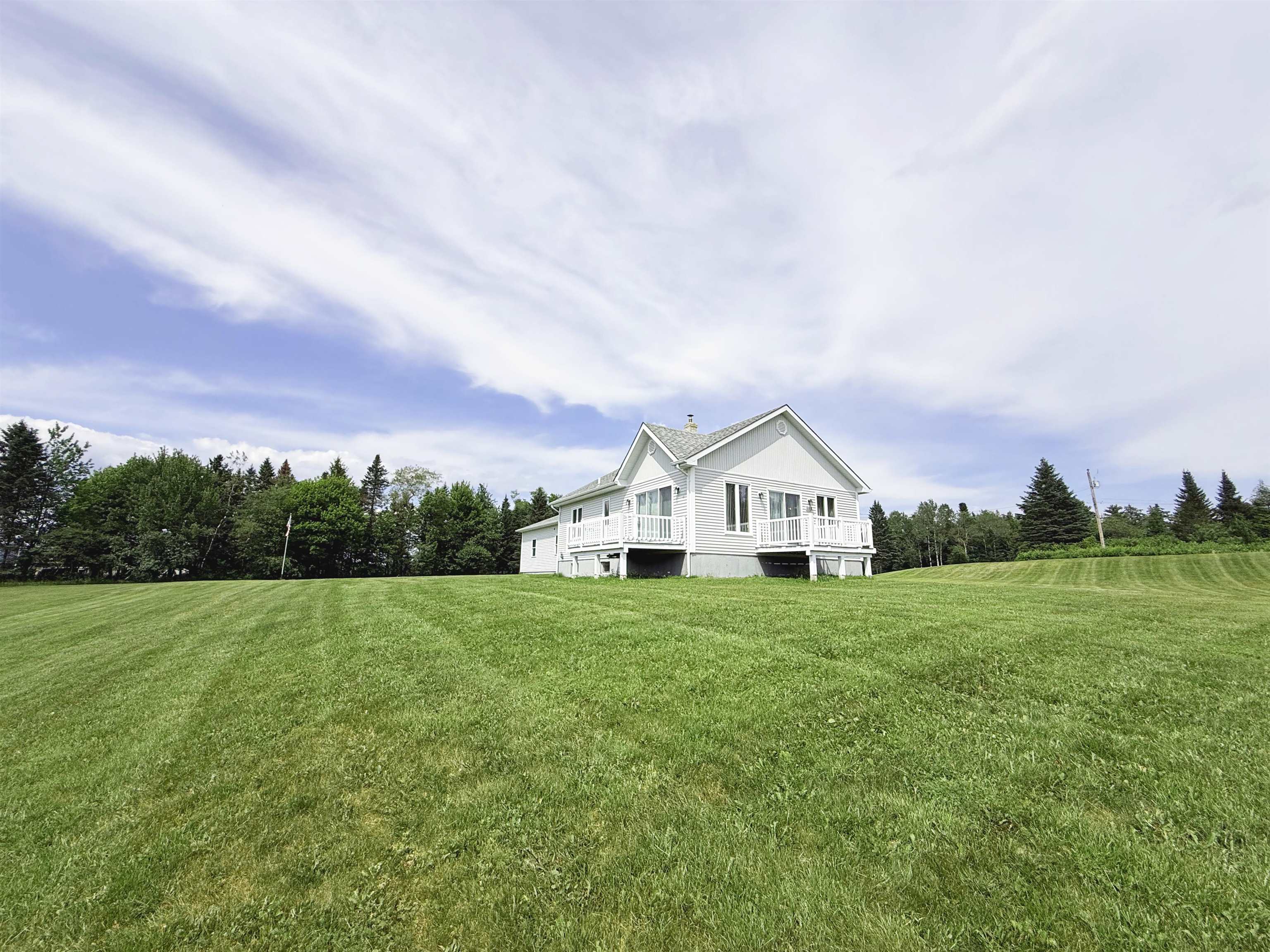 289 West Rd, Clarksville, NH 03592