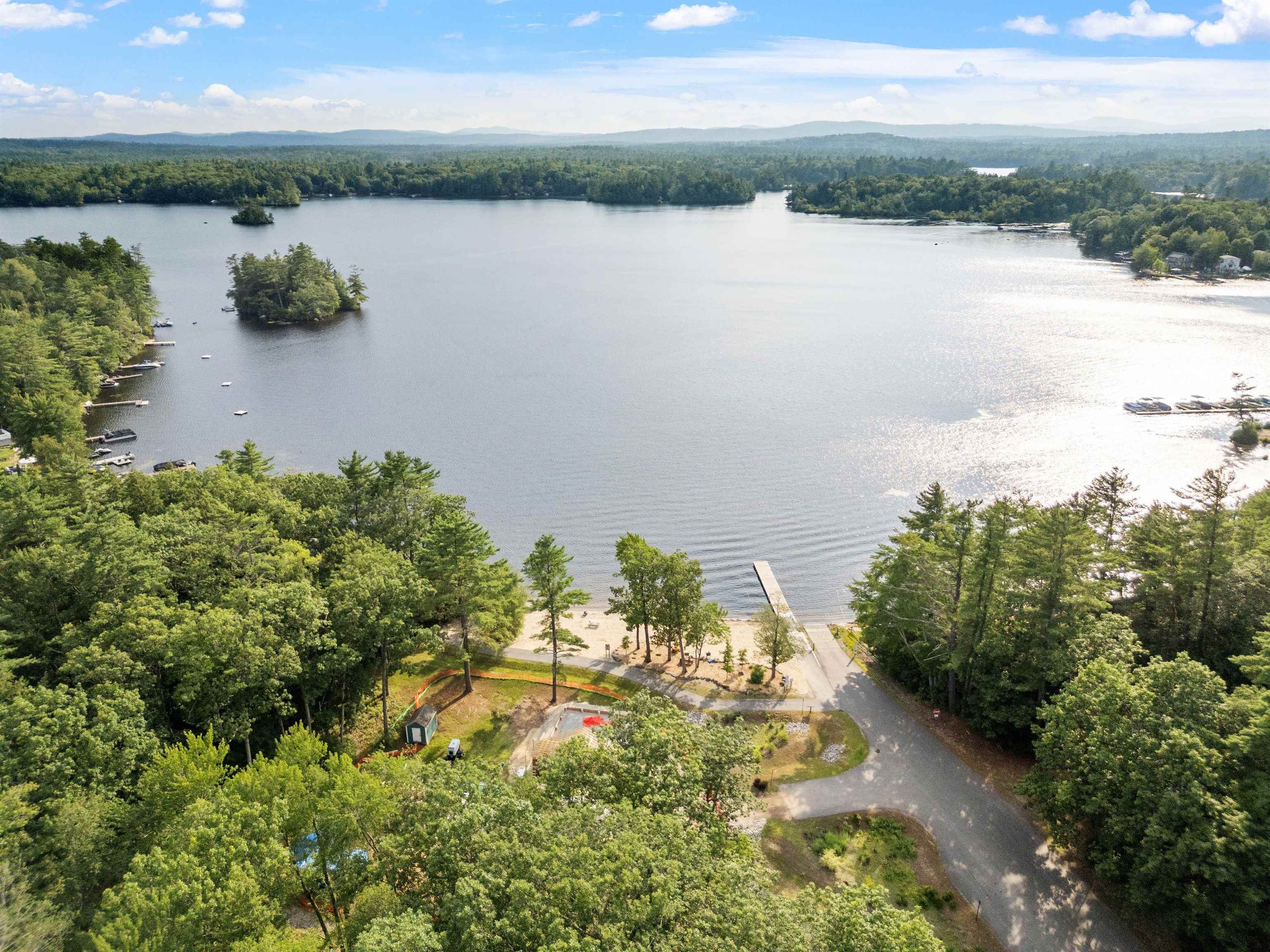 55 Mountain View Dr, Moultonborough, NH 03253